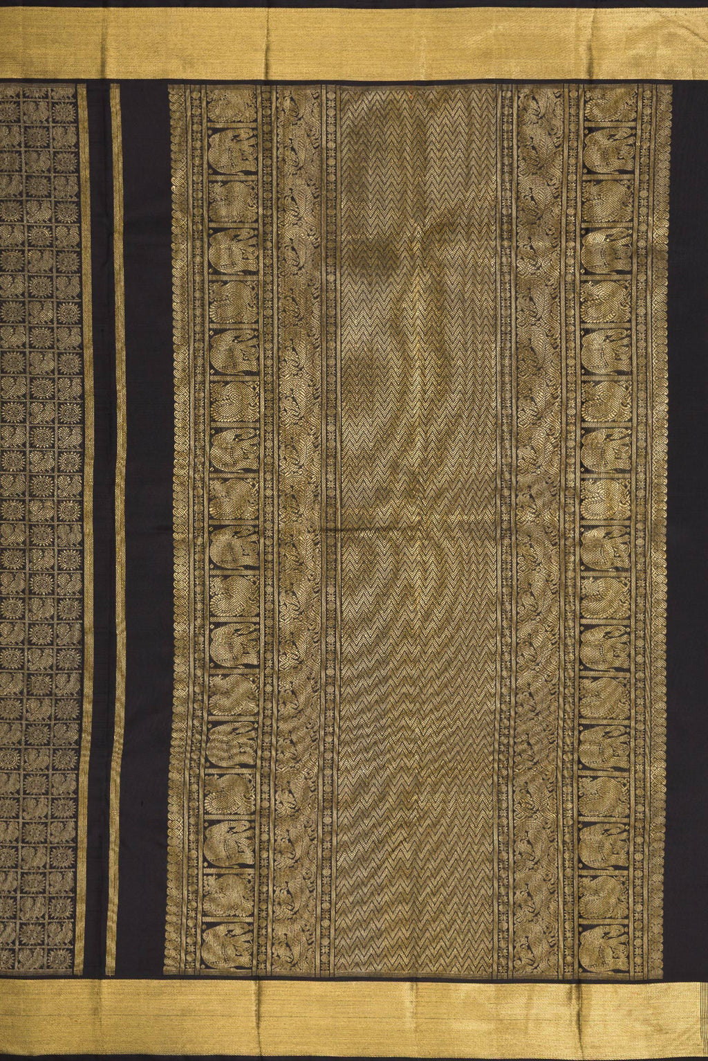 Close up image of the pallu of Pure Silk Pure Zari Black Dual Tone Kanjivaram Saree with Zari Brocade on the body and Zari Border. 