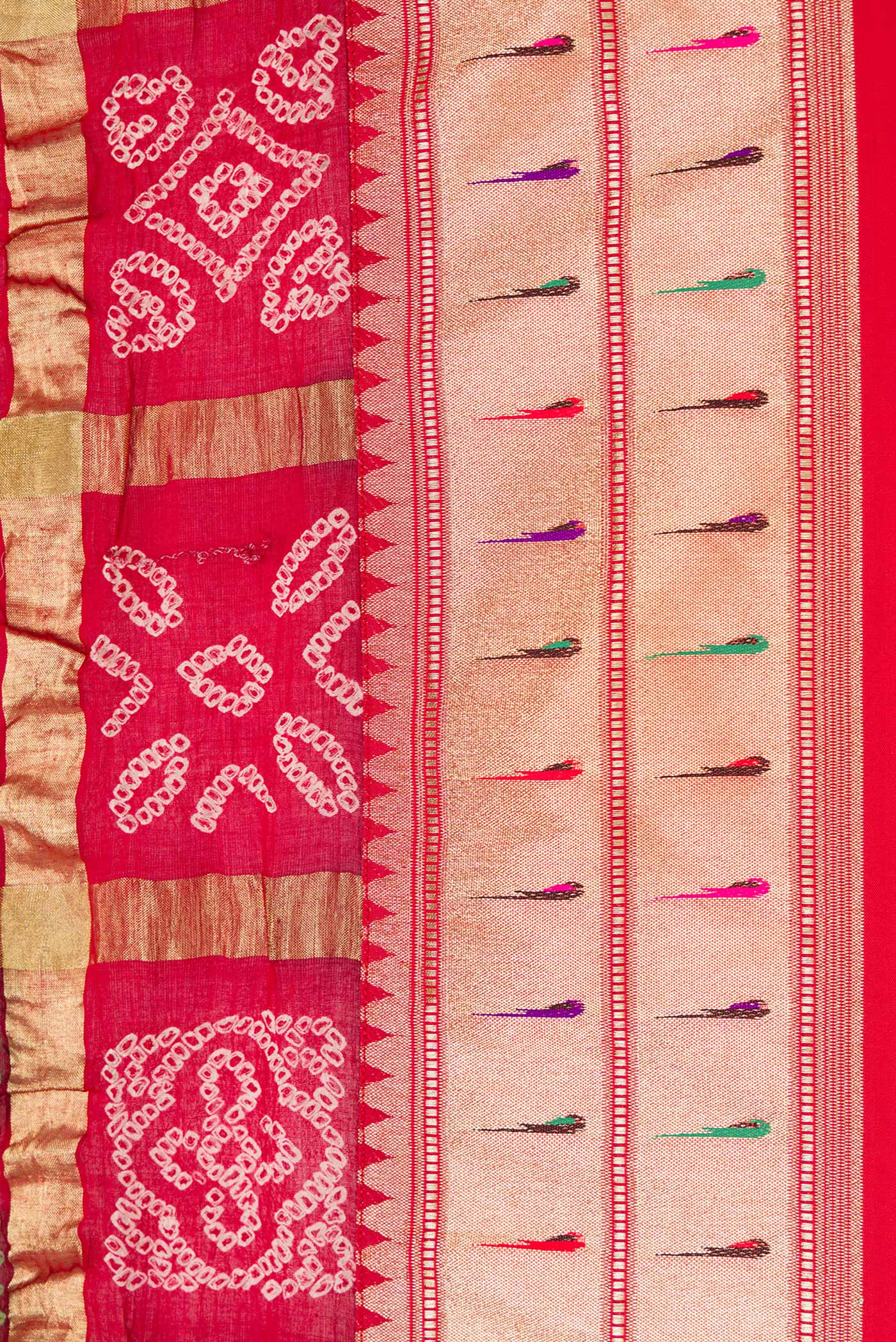 Border image of Red Dual Tone Bandhani Silk Saree with Bandhani Print on the body and Paithani Border. 