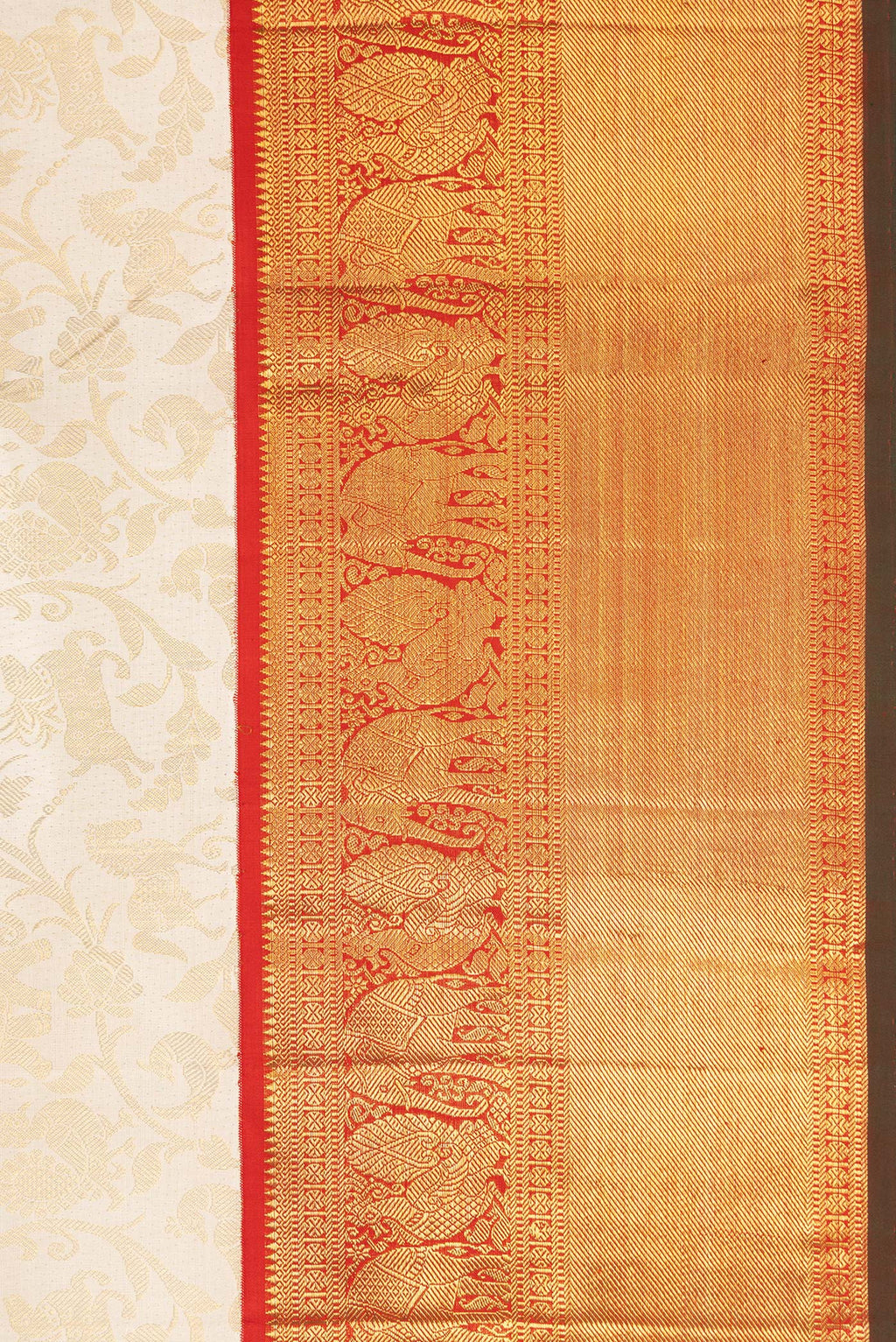 Border image of Off White Dual Tone Kanchipuram Silk Saree with Zari Brocade on the body and Zari Border. 