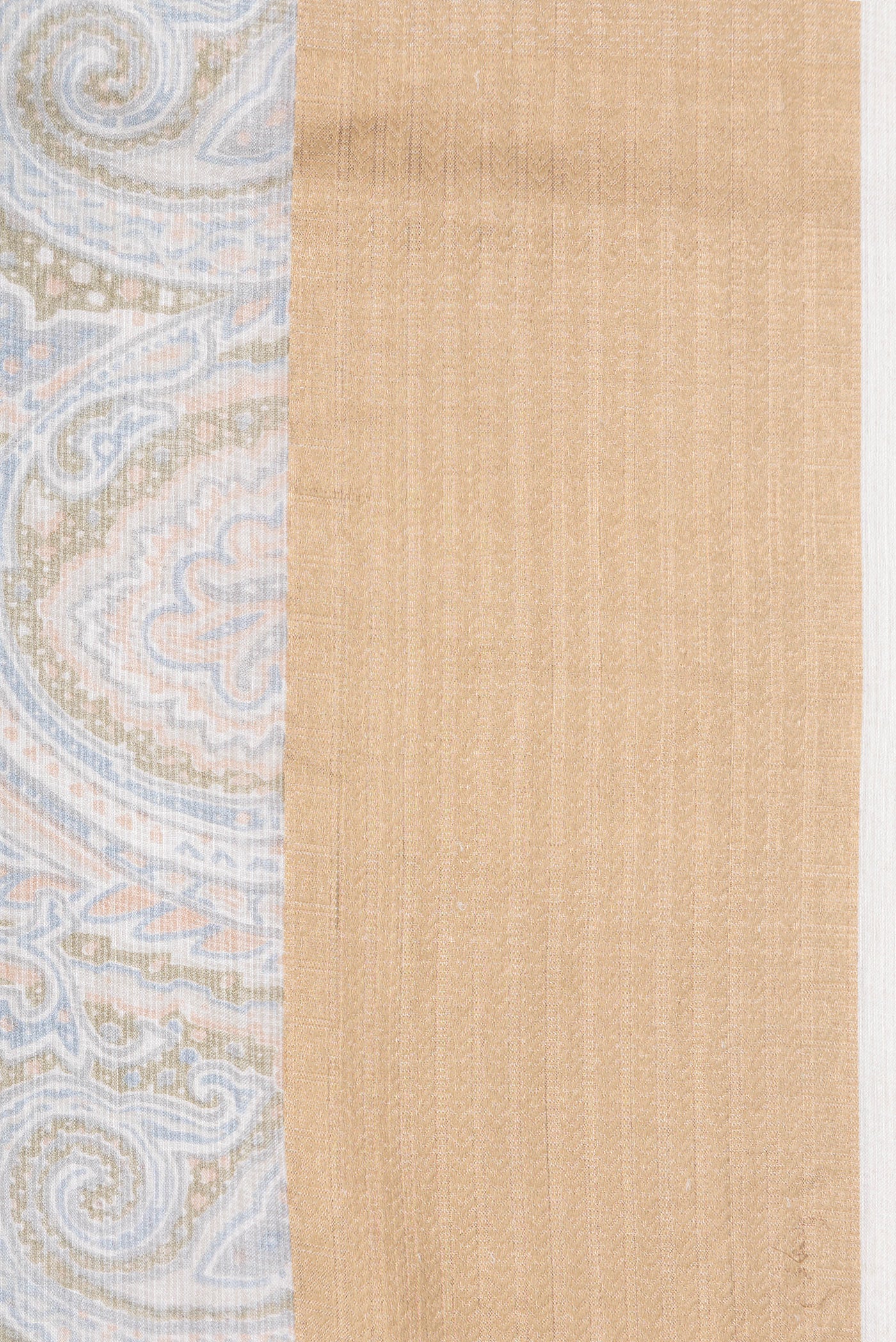 Border image of Grey Dual Tone Kota Silk Saree with Printed design on the body and Zari Border. 
