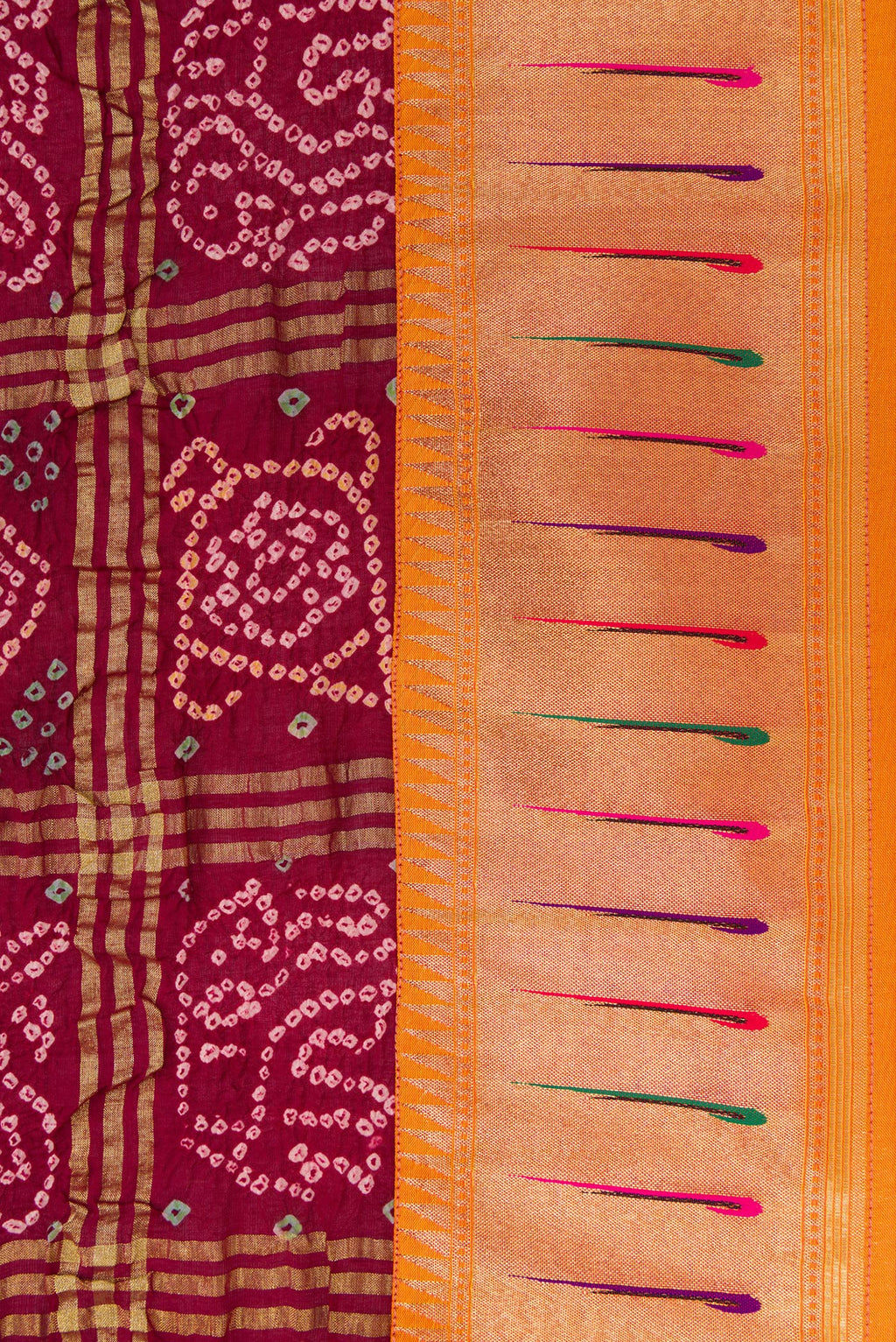 Border image of Maroon Dual Tone Bandhani Silk Saree with Bandhani Print on the body and Paithani Border. 