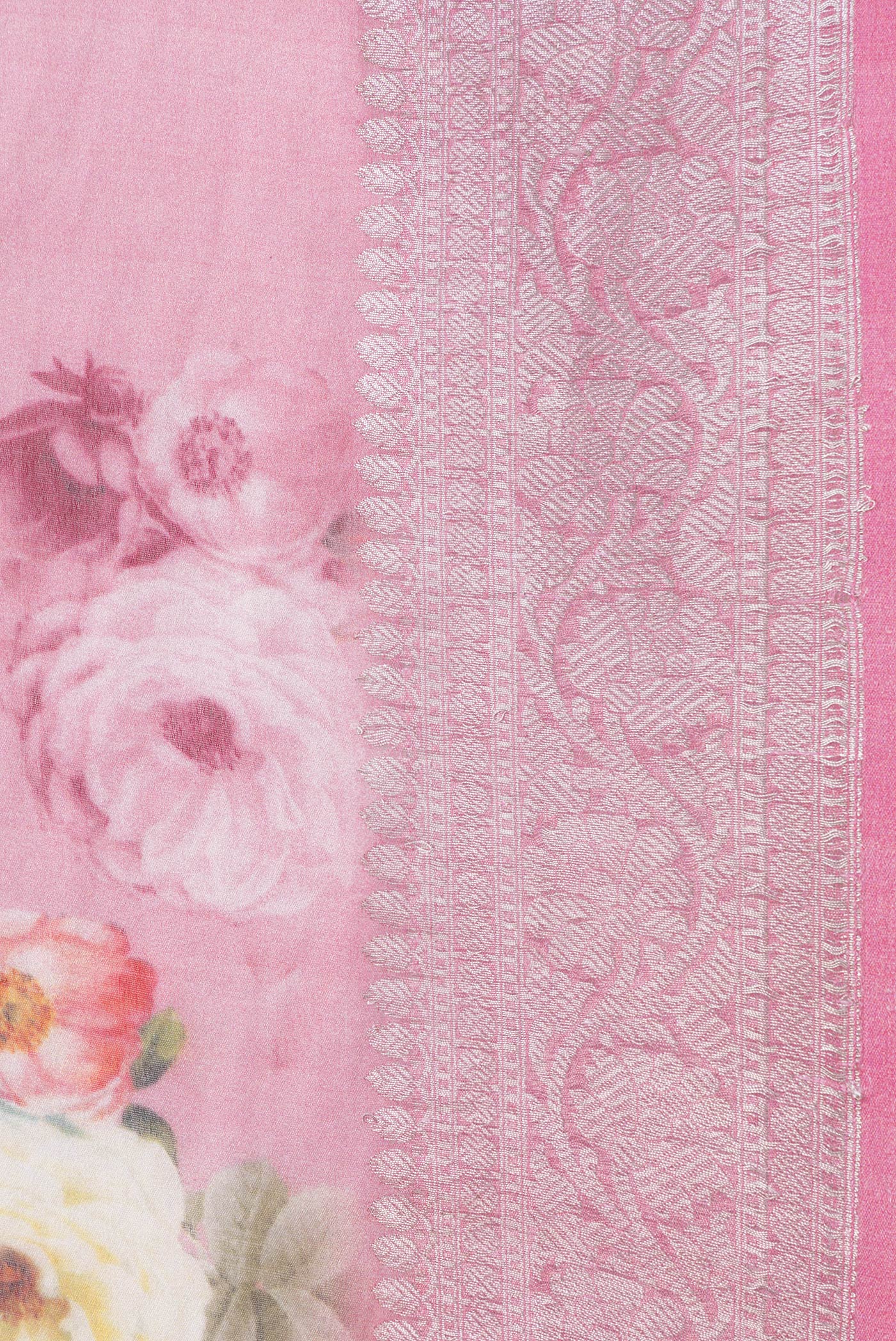 Border image of Pink Dual Tone Mysore Georgette Saree with Printed design on the body and Zari Border. 