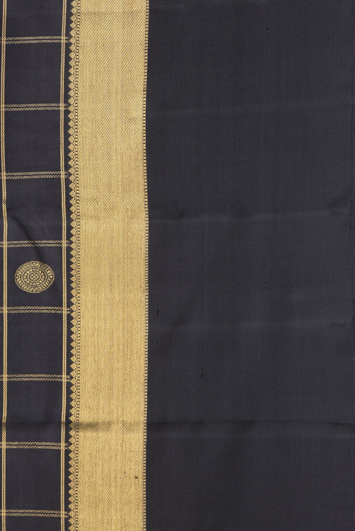 Border image of Black Dual Tone Kanchipuram Silk Saree with Checked design on the body and Zari Border. 