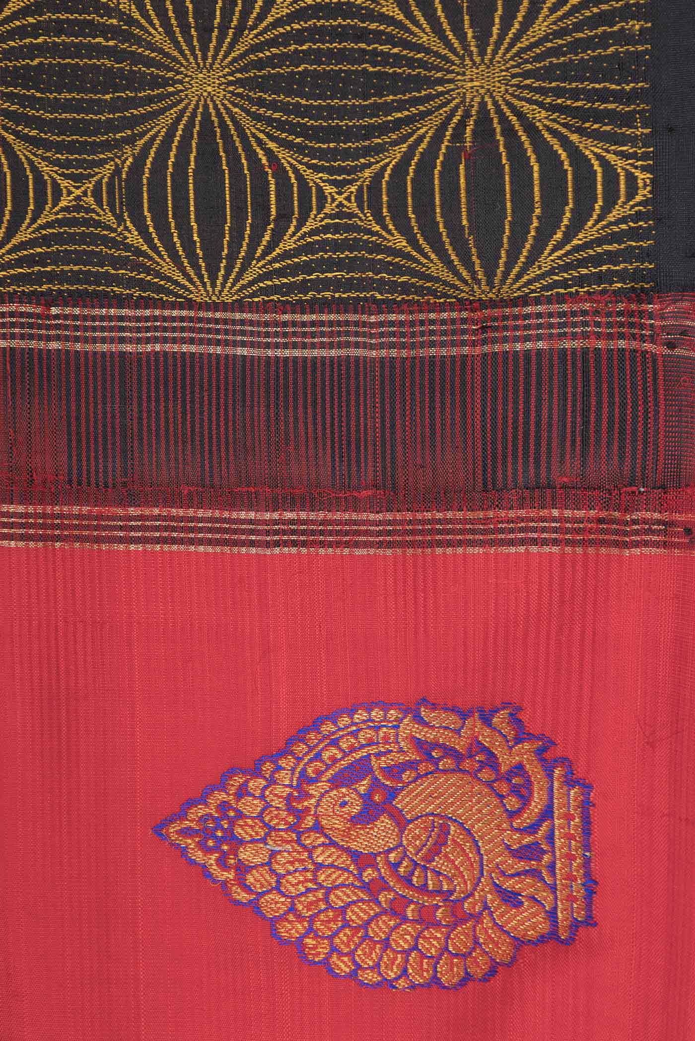 Border image of Black Dual Tone Kanchipuram Silk Saree with Jacquard design on the body and Without Border