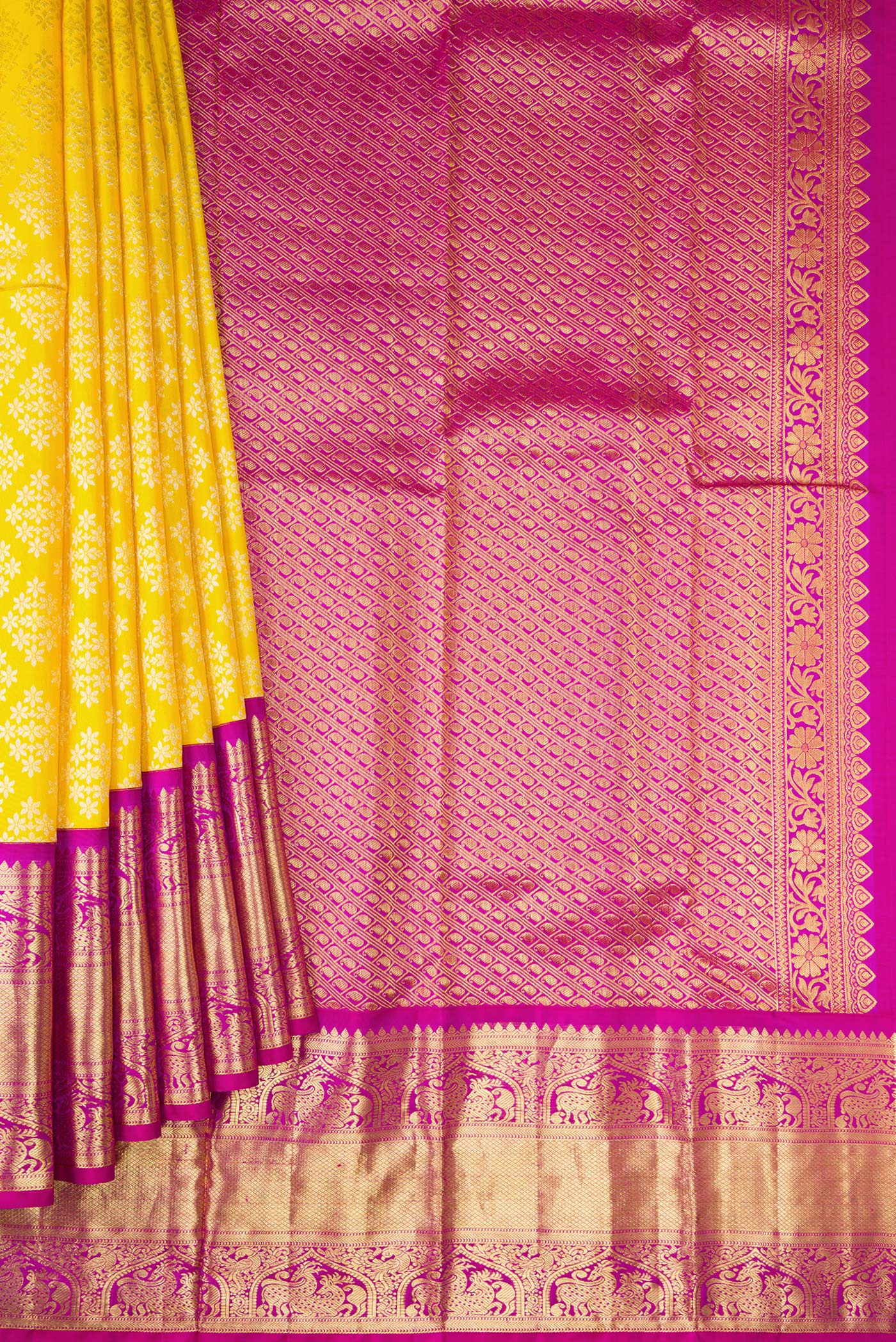 Pleats and pallu of Yellow Dual Tone Kanjivaram Silk Saree with Zari Brocade on the body and Zari Border. 