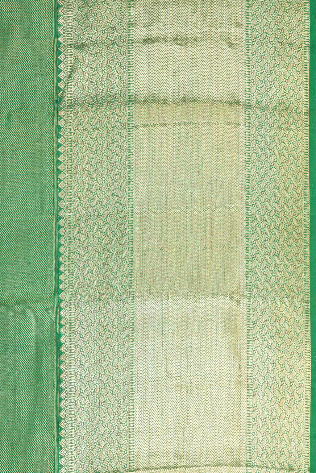 Border image of Pista Green Dual Tone Kanchipuram Silk Saree with Zari Brocade on the body and Zari Border. 