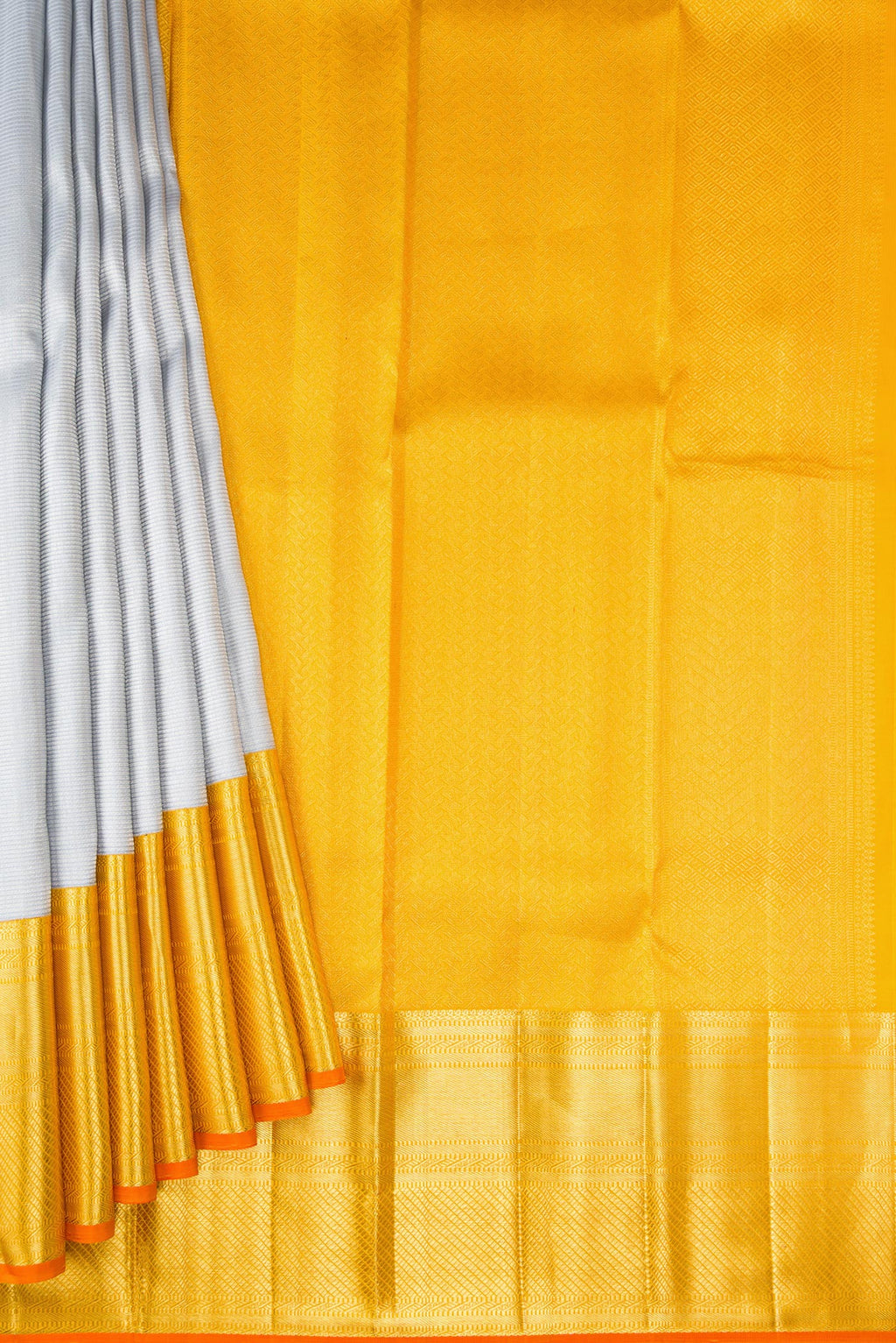 Pleats and pallu of Grey Dual Tone Kanchipuram Silk Saree with Zari Brocade on the body and Zari Border. 