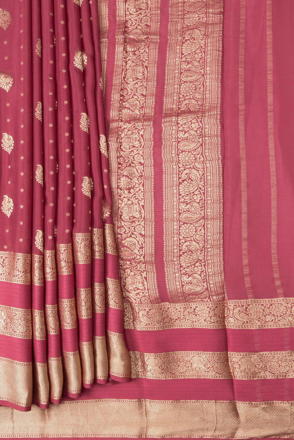 Pleats and pallu of Pink Dual Tone Mysore Georgette Saree with Zari Butta on the body and Zari Border. 