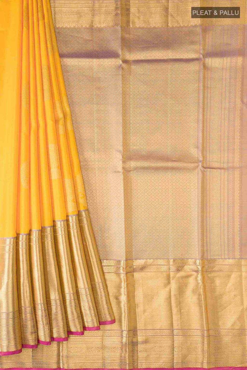 pleats pallu