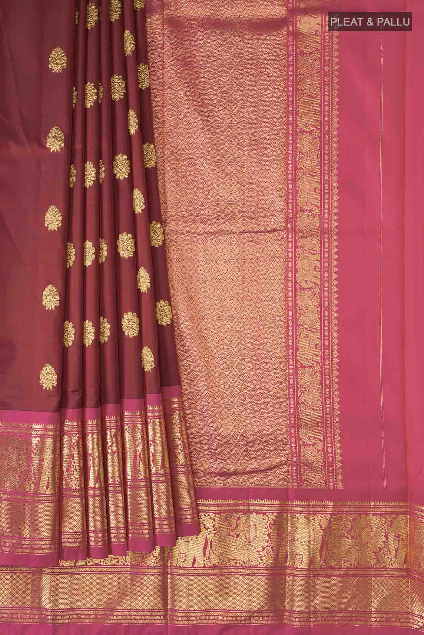 pleats pallu