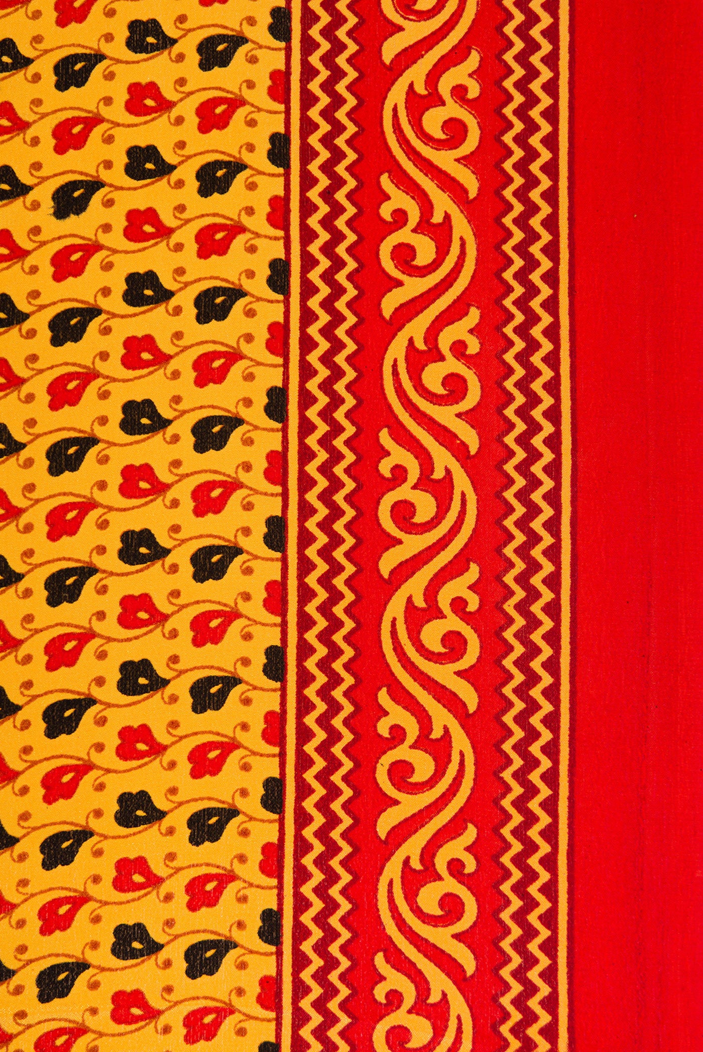 Border image of Yellow Dual Tone Mysore Crepe Saree with Printed design on the body and Printed Border. 