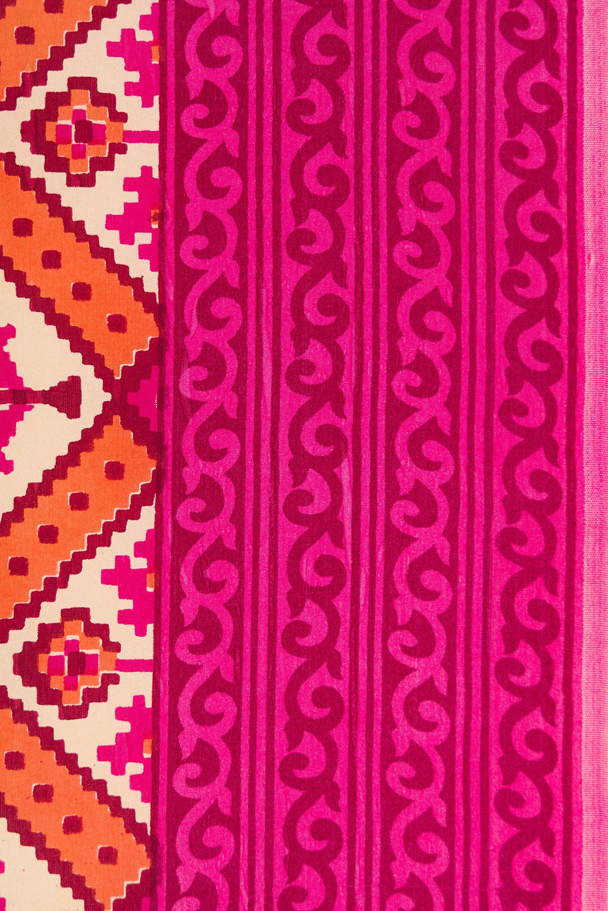 Border image of Sandal Dual Tone Mysore Crepe Saree with Printed design on the body and Printed Border. 