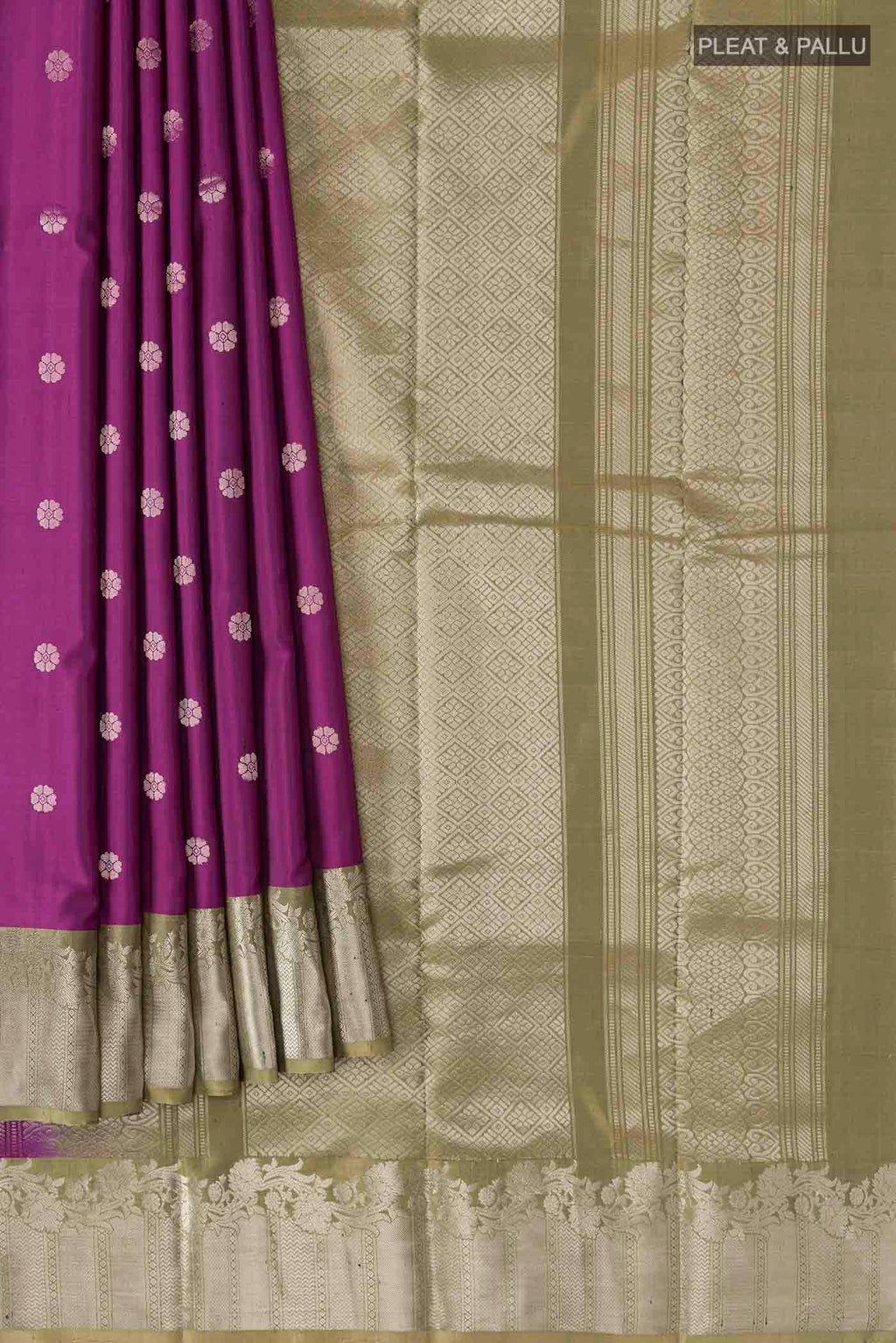 pleats pallu