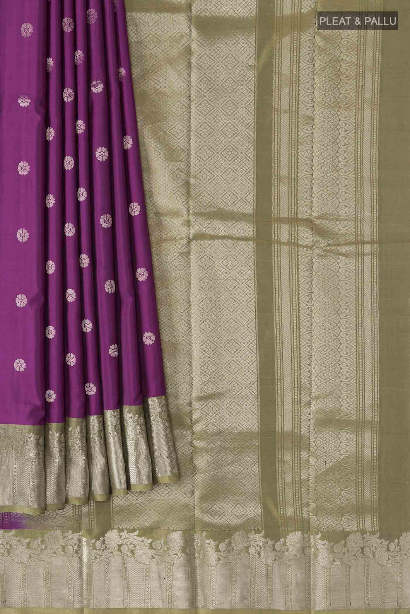 pleats pallu