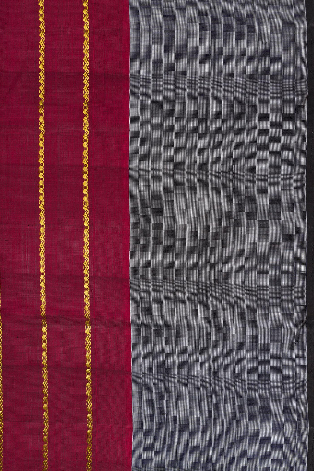 Border image of Maroon Dual Tone Kanchipuram Silk Saree with Stripes on the body and Checks Border. 
