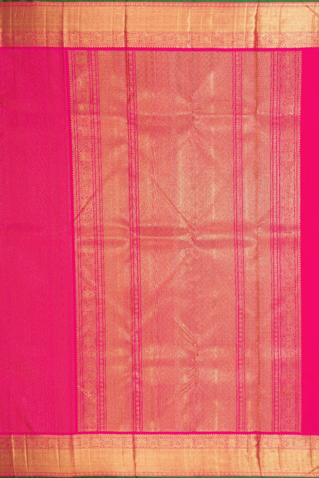 Close up image of the pallu of Pure Silk Pure Zari Pink Dual Tone Kanjivaram Saree with Zari Brocade on the body and Zari Border. 