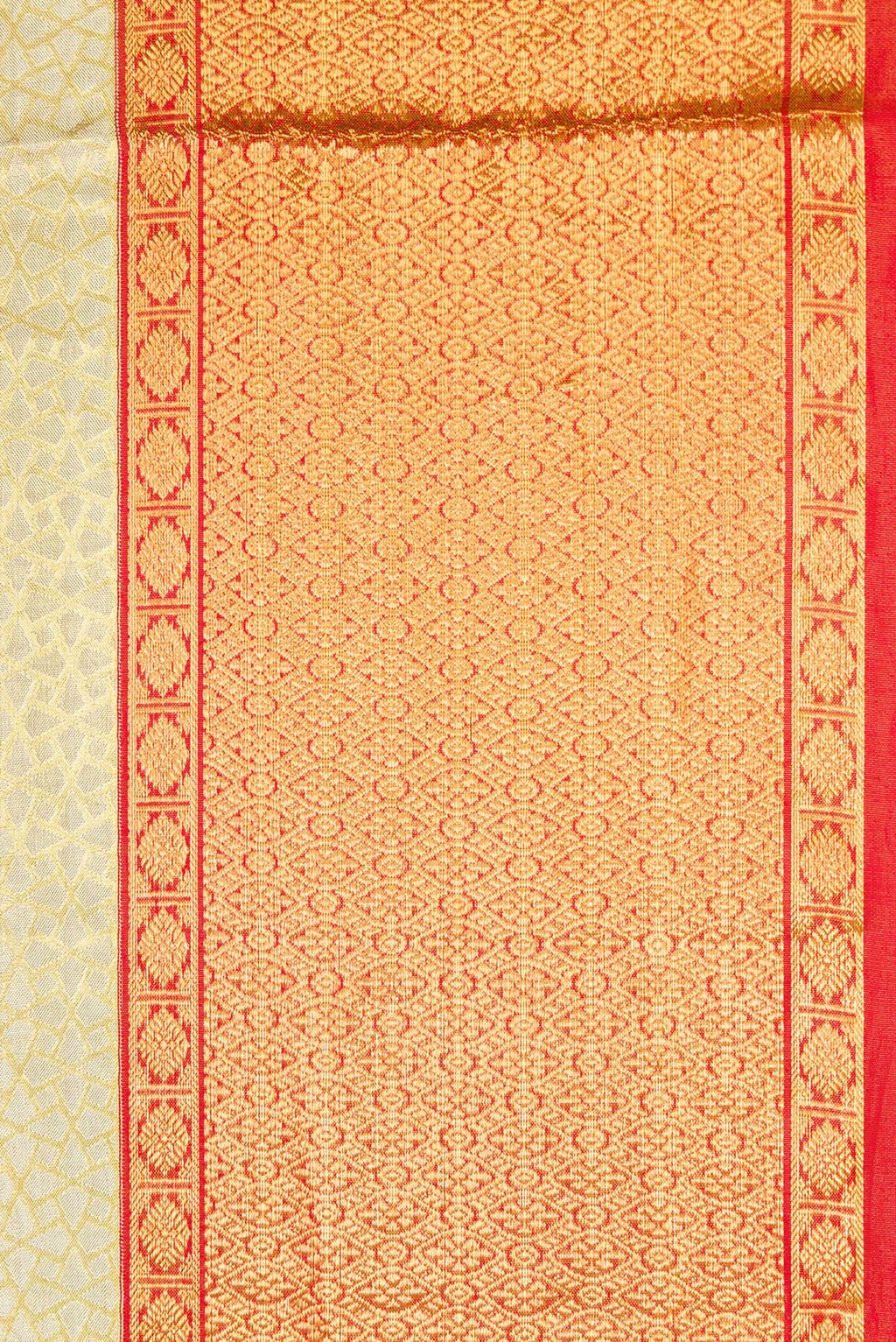 Border image of Gold Dual Tone Kanchipuram Tissue Silk Saree with Zari Brocade on the body and Zari Border. 
