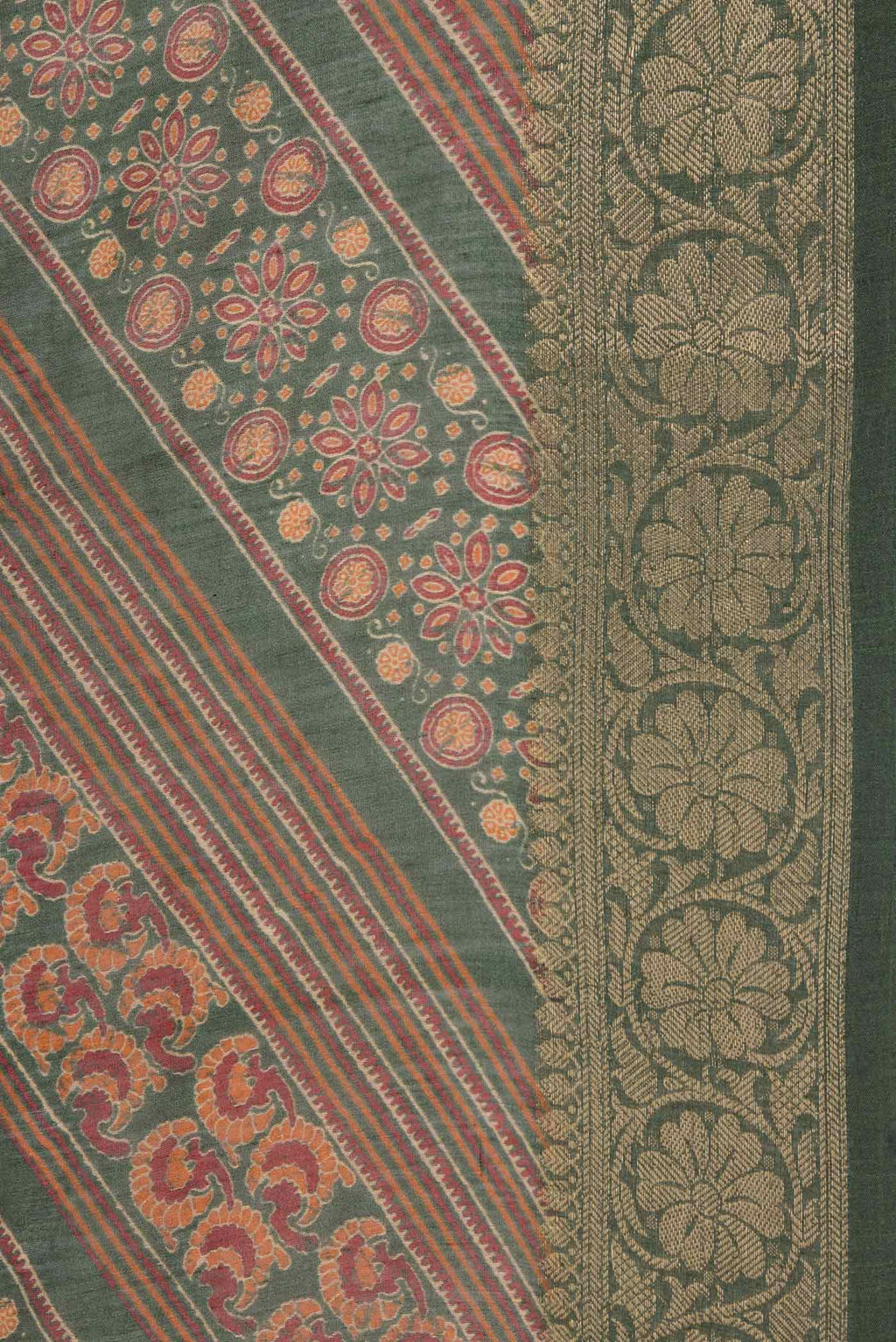 Border image of Green Dual Tone Tussar Silk Saree with Printed design on the body and Zari Border