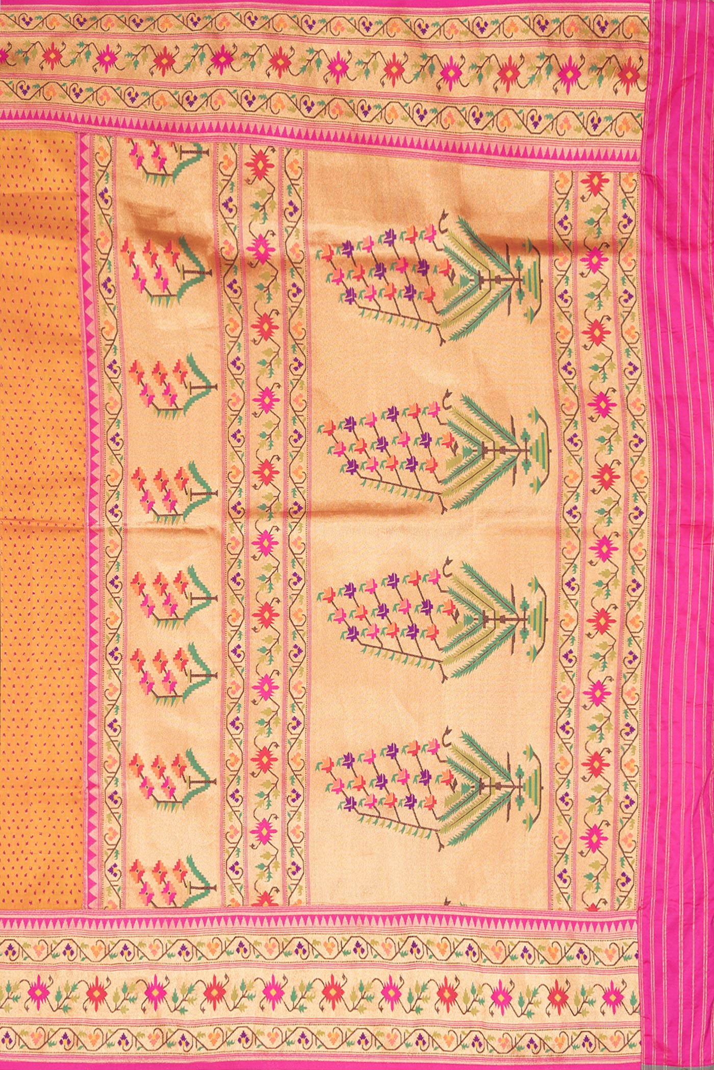 Close up image of the pallu of Mustard Dual Tone Double Ikat Saree with Ikat Print on the body and Paithani Border. 