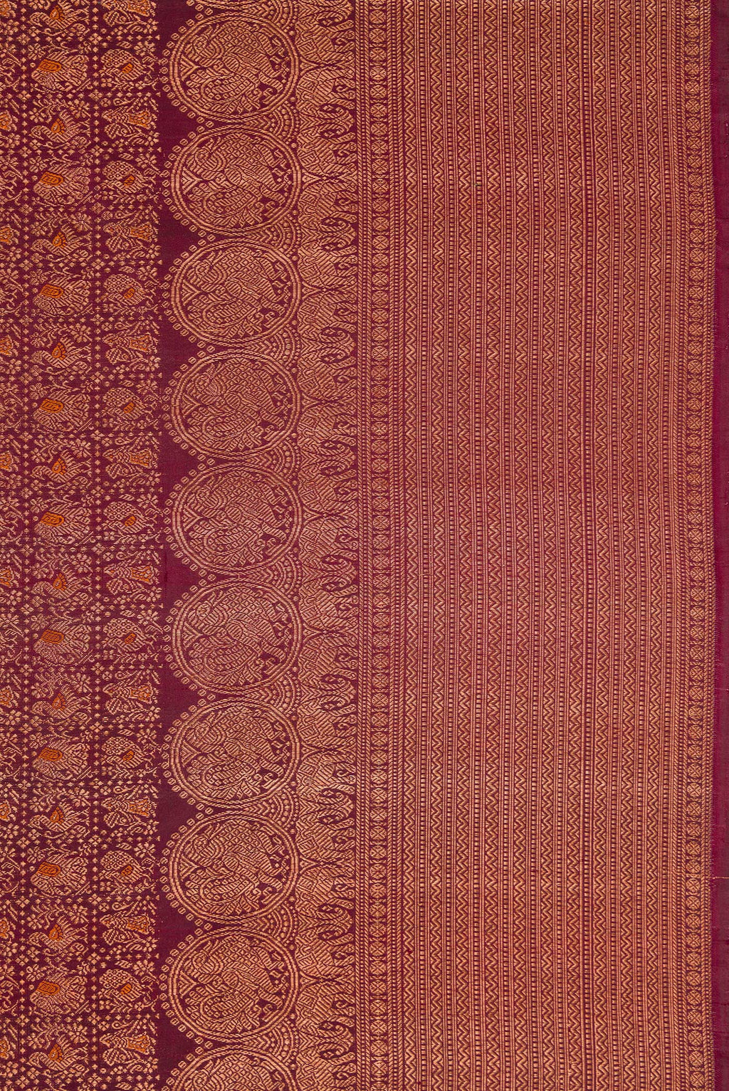 Border image of Coffee Brown Dual Tone Kanchipuram Silk Saree with Zari Brocade on the body and Fancy Border. 