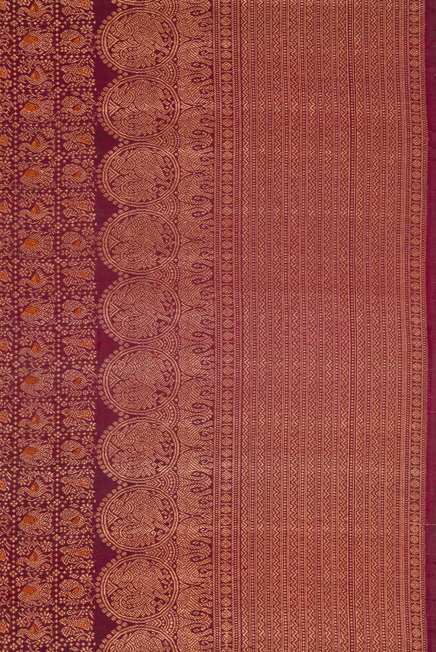 Border image of Coffee Brown Dual Tone Kanchipuram Silk Saree with Zari Brocade on the body and Fancy Border. 
