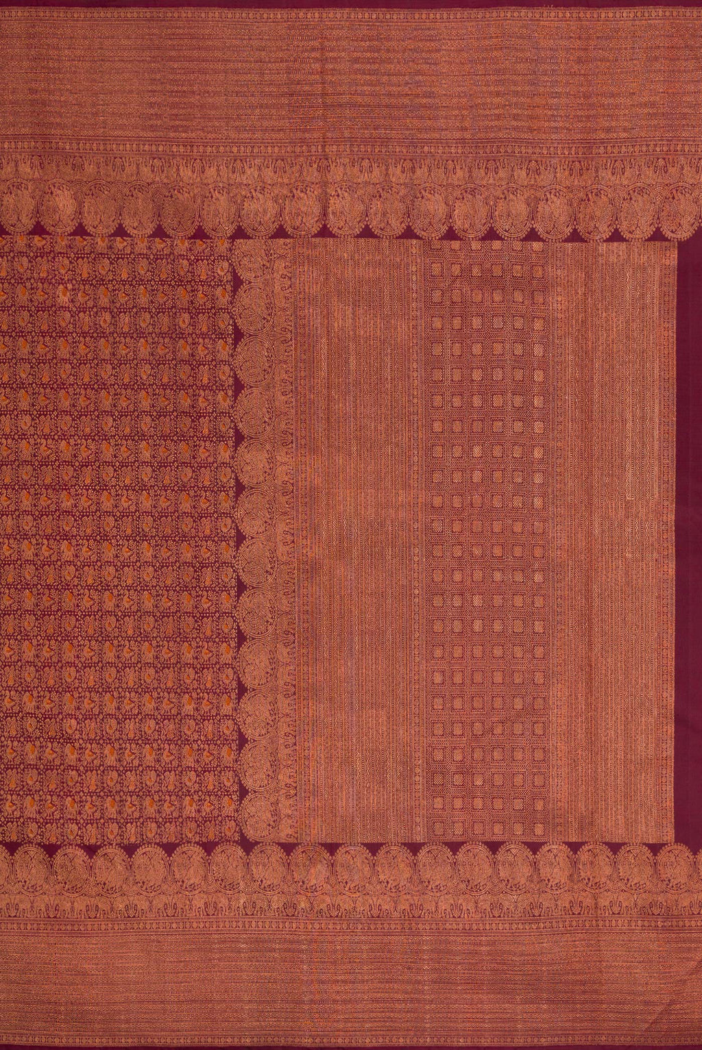 Close up image of the pallu of Coffee Brown Dual Tone Kanchipuram Silk Saree with Zari Brocade on the body and Fancy Border. 