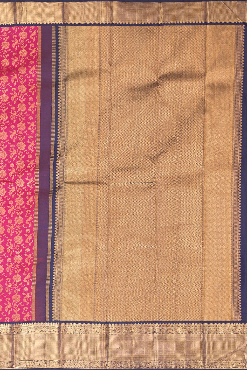 Close up image of the pallu of Pink Dual Tone Kanchipuram Silk Saree with Zari Brocade on the body and Zari Border. 