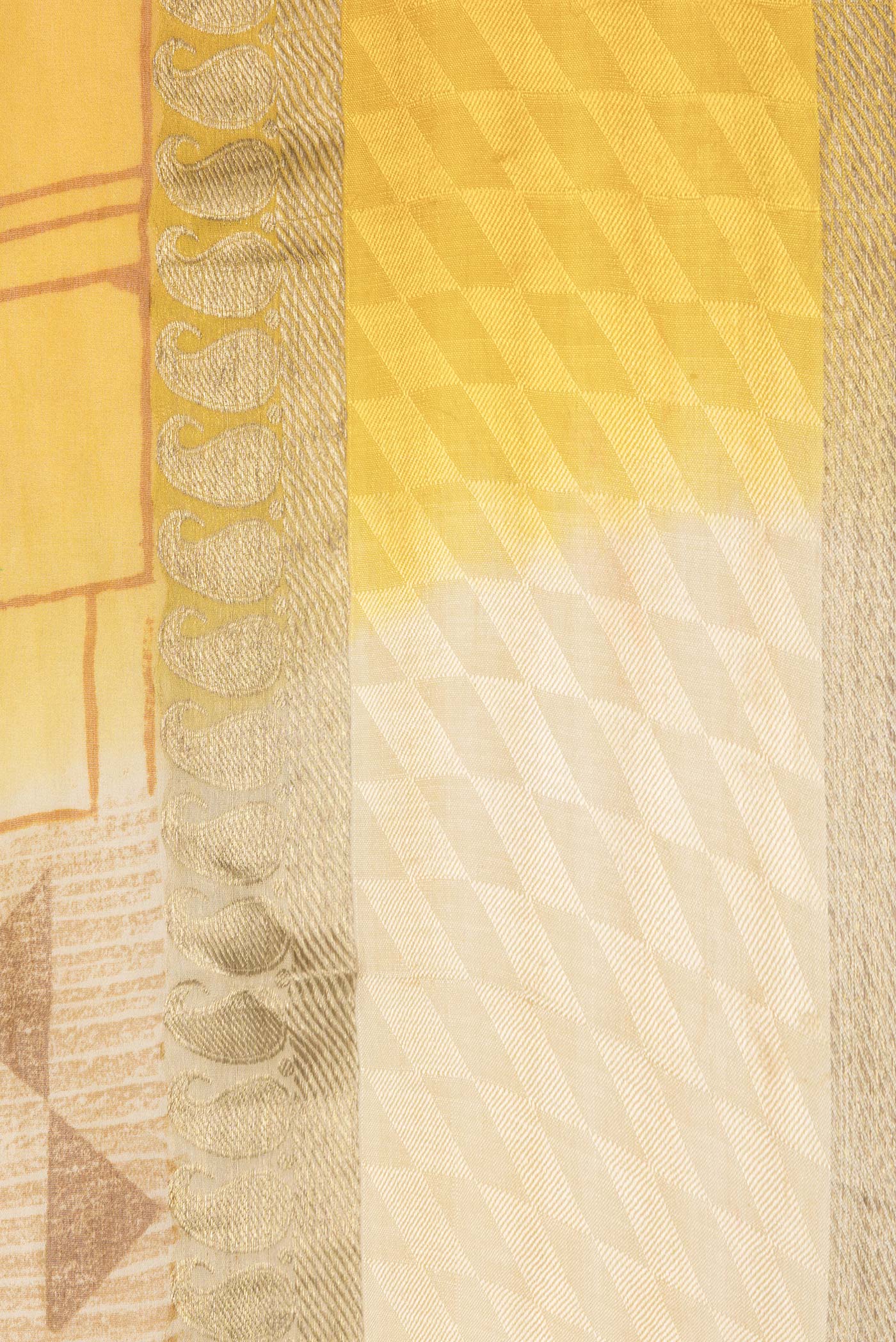 Border image of Yellow Dual Tone Mysore Georgette Saree with Printed design on the body and Zari And Thread Border. 