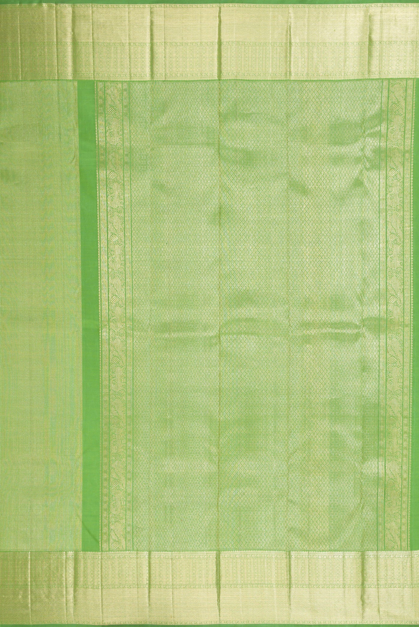 Close up image of the pallu of Pista Green Dual Tone Kanchipuram Silk Saree with Zari Brocade on the body and Zari Border. 