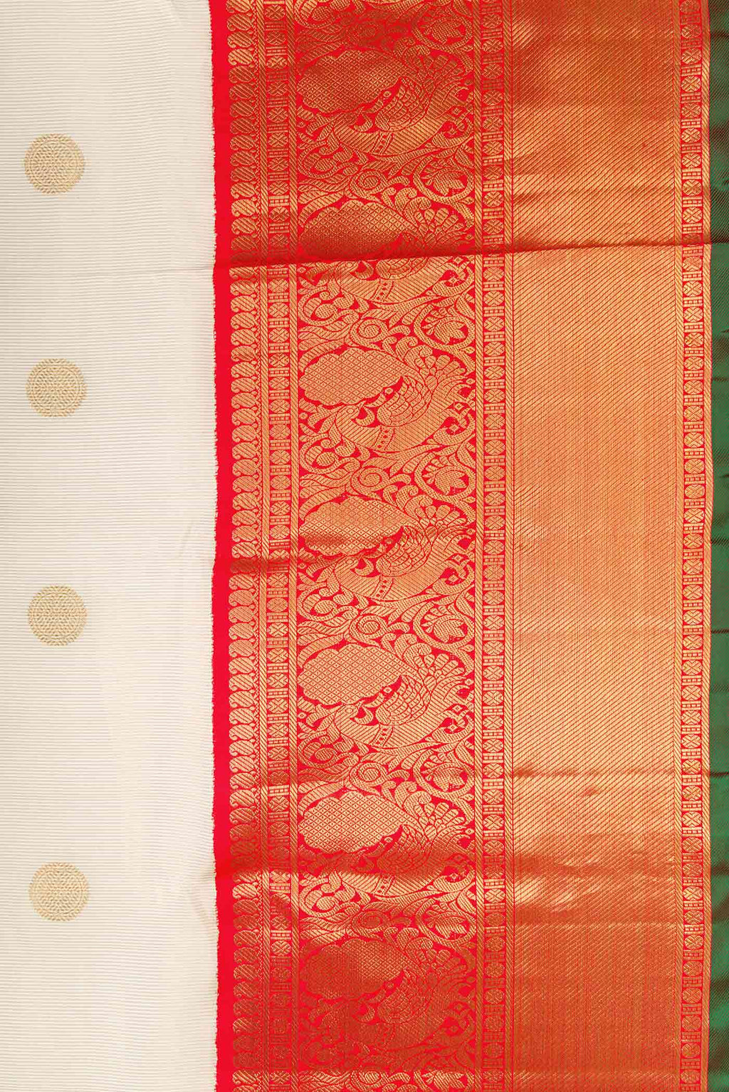 Border image of Pure Silk Pure Zari Off White Dual Tone Kanchipuram Saree with Zari Butta on the body and Zari Border