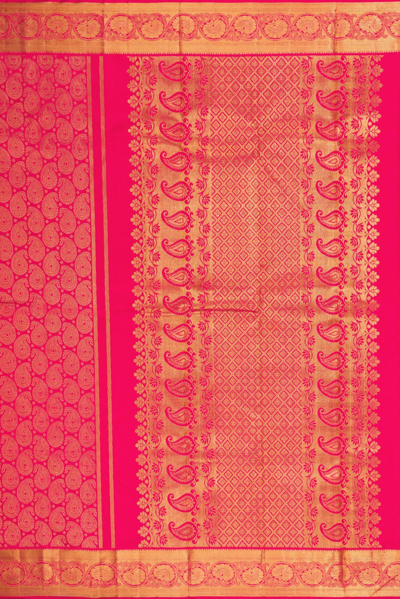 Close up image of the pallu of Pure Silk Pure Zari Pink Dual Tone Kanjivaram Saree with Zari Brocade on the body and Zari Border. 