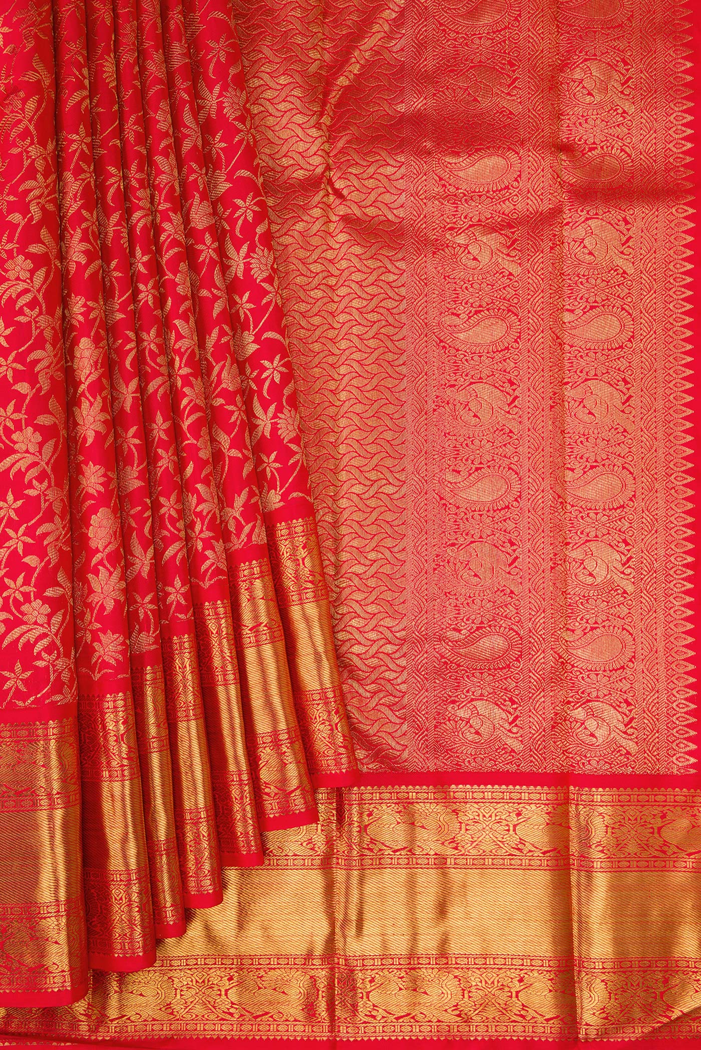 Pleats and pallu of Pure Silk Pure Zari Red Dual Tone Kanjivaram Saree with Zari Brocade on the body and Zari Border. 