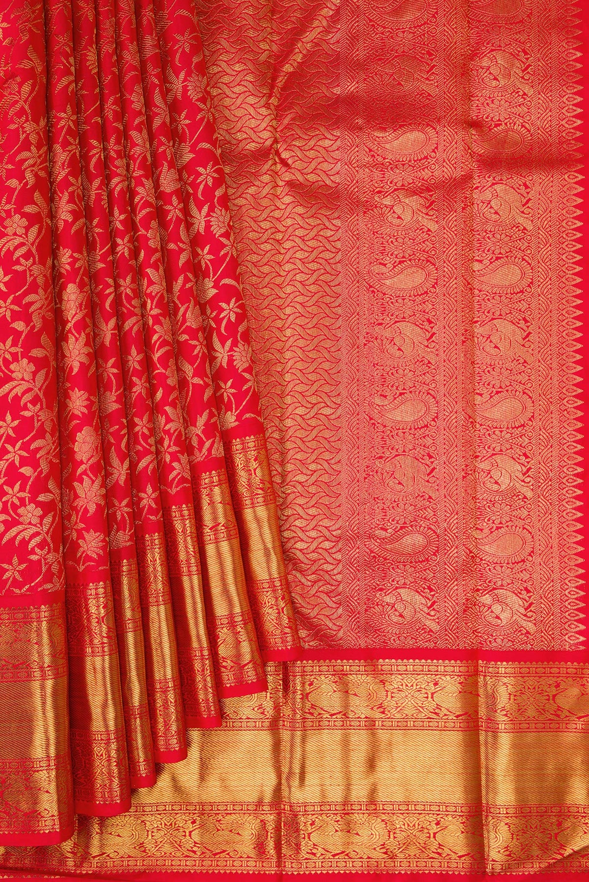 Pleats and pallu of Pure Silk Pure Zari Red Dual Tone Kanjivaram Saree with Zari Brocade on the body and Zari Border. 
