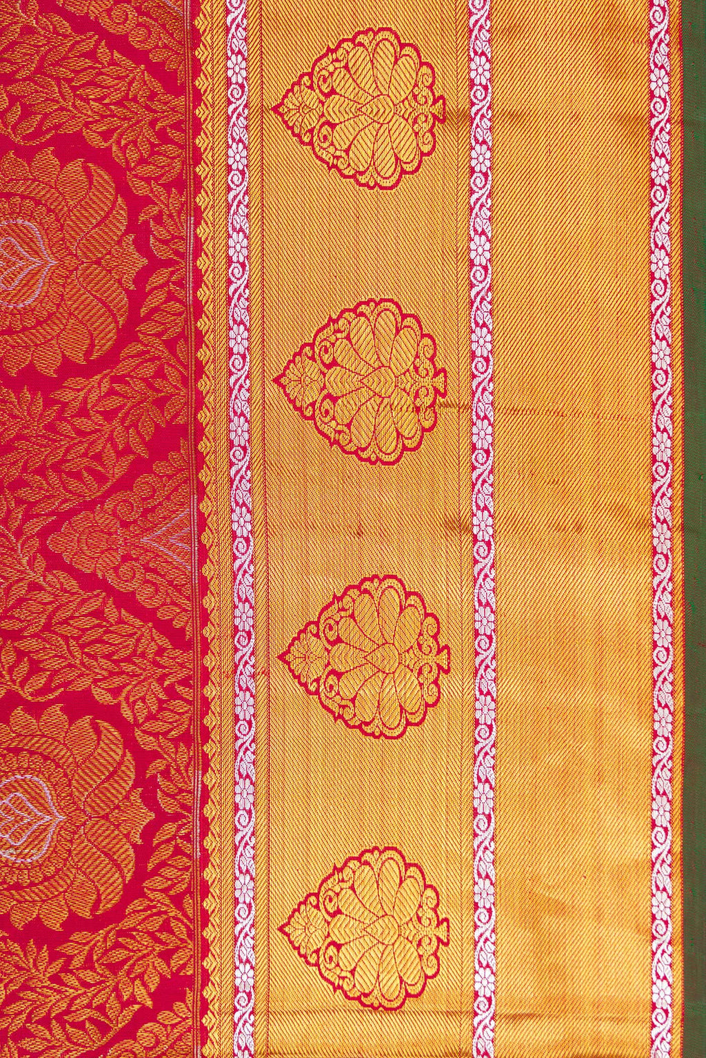 Border image of Maroon Dual Tone Kanjivaram Silk Saree with Zari Brocade on the body and Zari Border. 