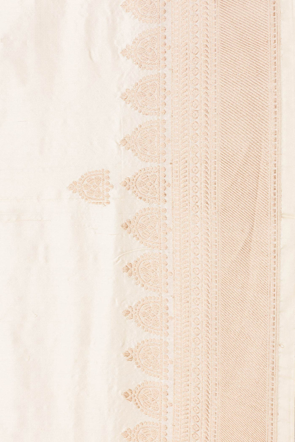 Border image of Sandal Dual Tone Banarasi Silk Saree with Zari Butta on the body and Zari Border. 