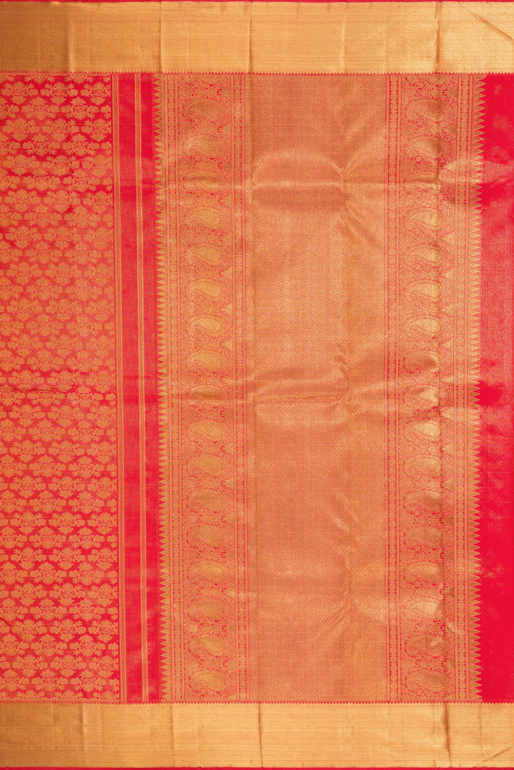 Close up image of the pallu of Pure Silk Pure Zari Red Dual Tone Kanjivaram Saree with Zari Brocade on the body and Zari Border. 