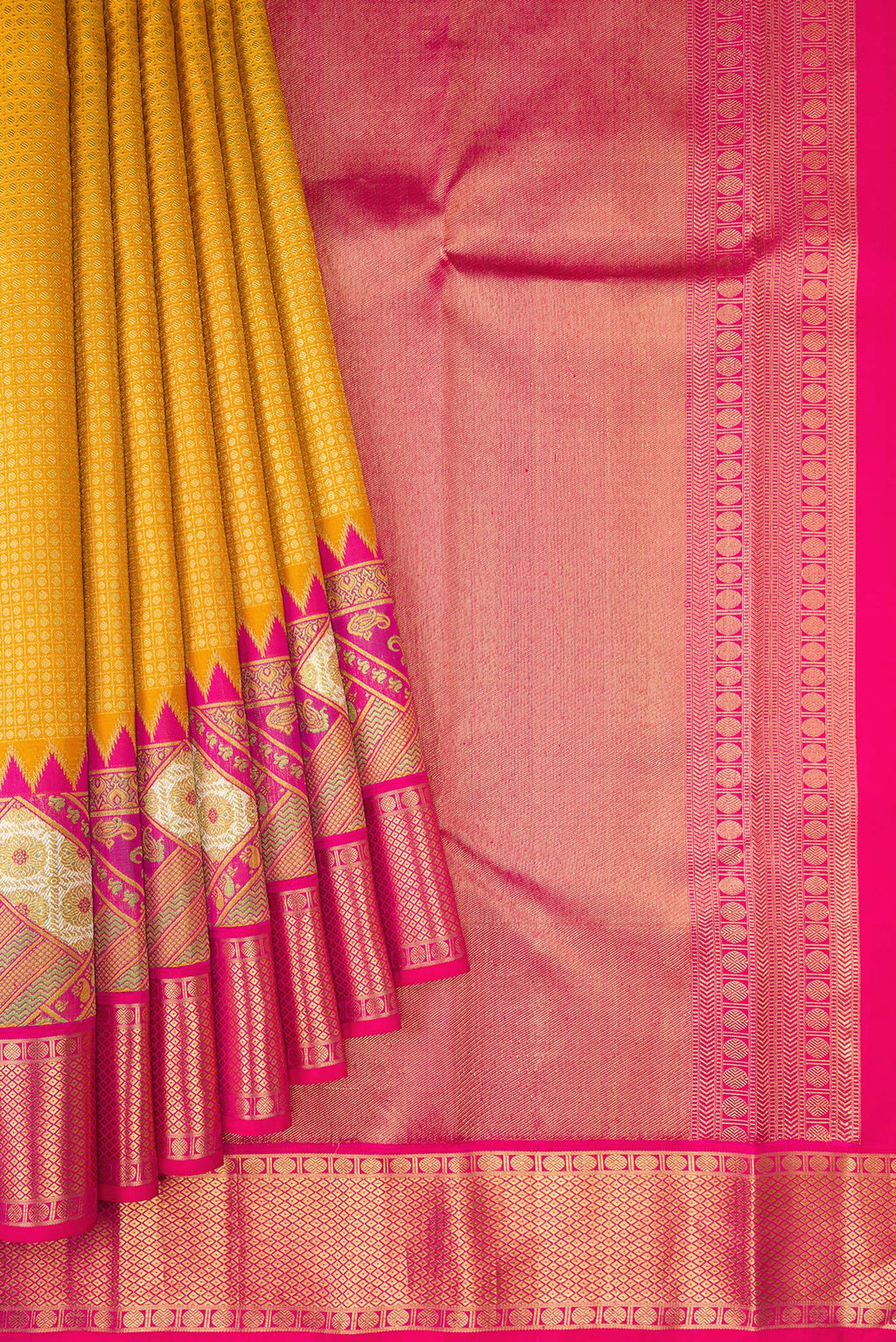 Pleats and pallu of Pure Silk Pure Zari Yellow Dual Tone Kanjivaram Saree with Zari Brocade on the body and Zari Border. 