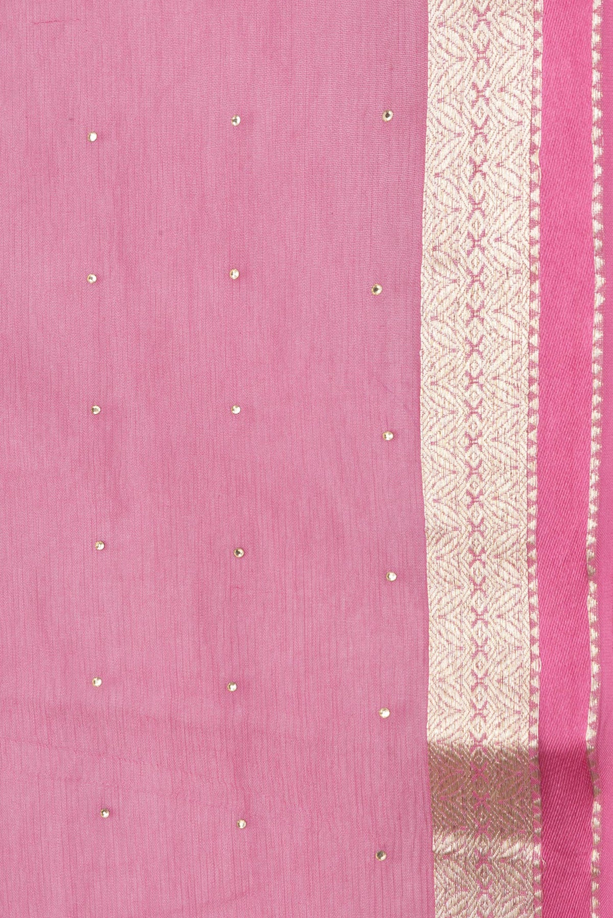 Border image of Pink Dual Tone Chiffon Saree with Embroidery on the body and Zari Border. 