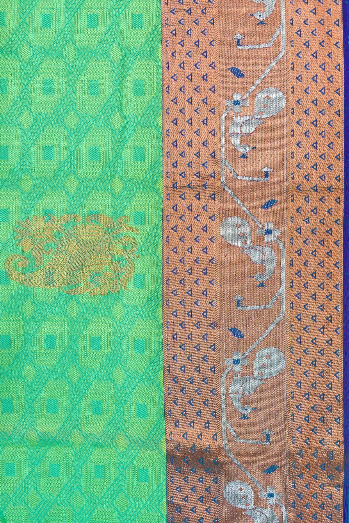 Border image of Sea Green Dual Tone Kanchipuram Silk Saree with Jacquard With Zari Butta on the body and Zari Border. 