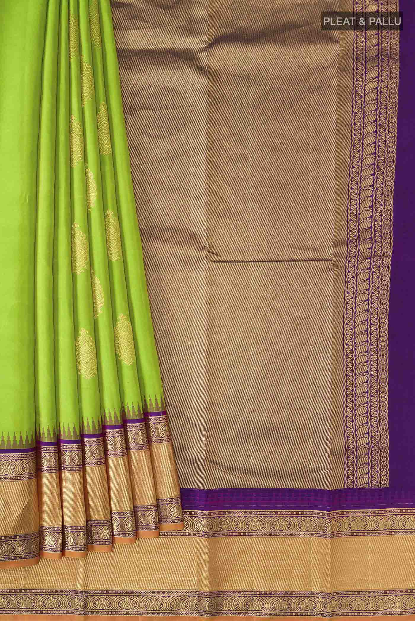 pleats pallu