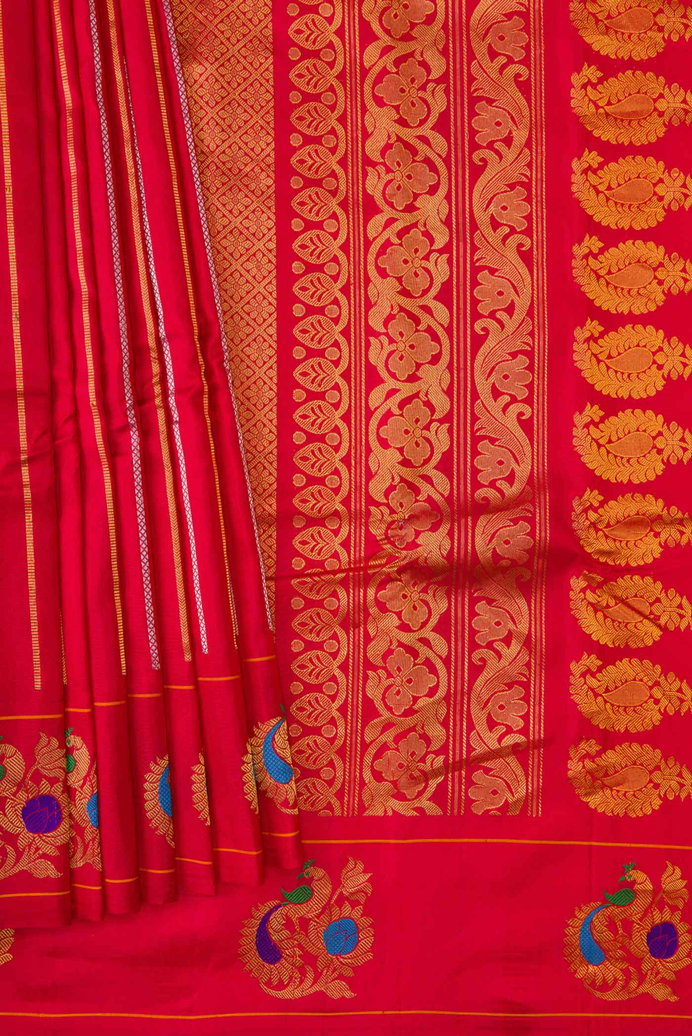 Pleats and pallu of Deep Red Dual Tone Gadwal Silk Saree with Stripes on the body and Fancy Border
