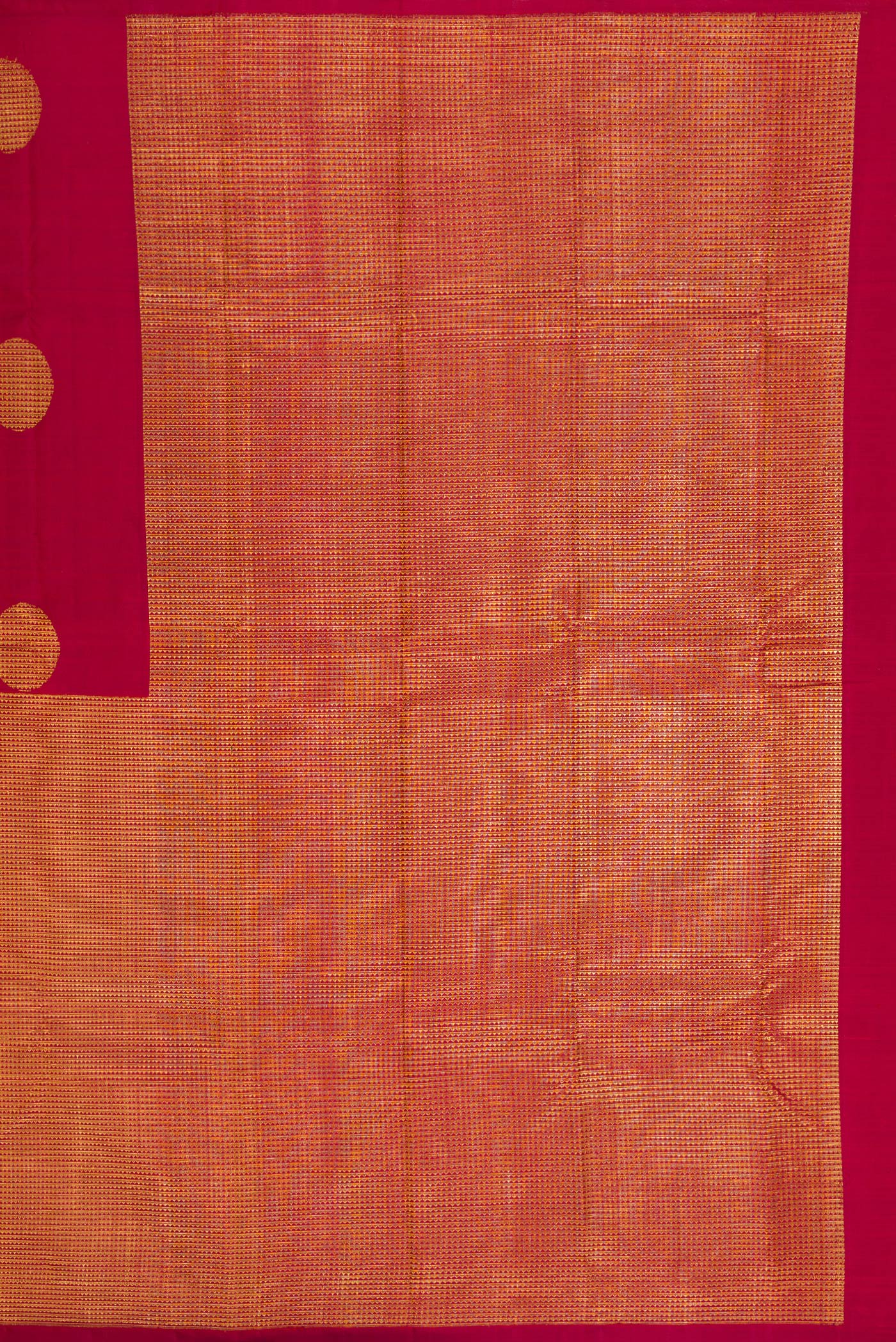 Close up image of the pallu of Maroon Kanchipuram Silk Saree with Half And Half on the body and Without Border. 