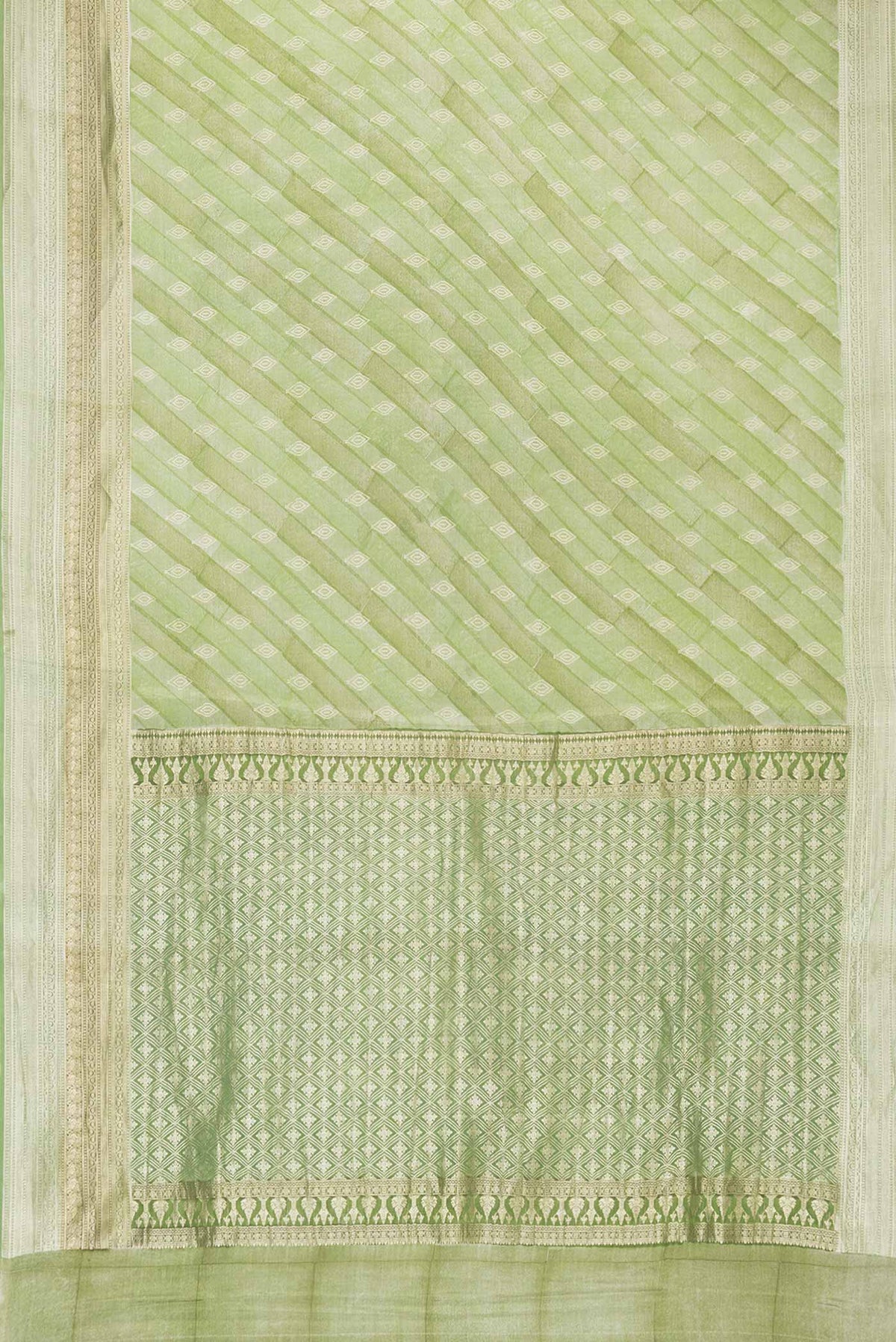Flat view of Green Dual Tone Mysore Georgette Saree With Printed design on the body and Zari Border
