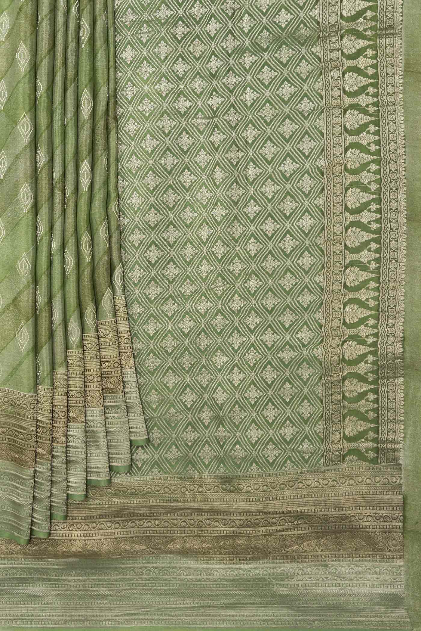 pleats pallu