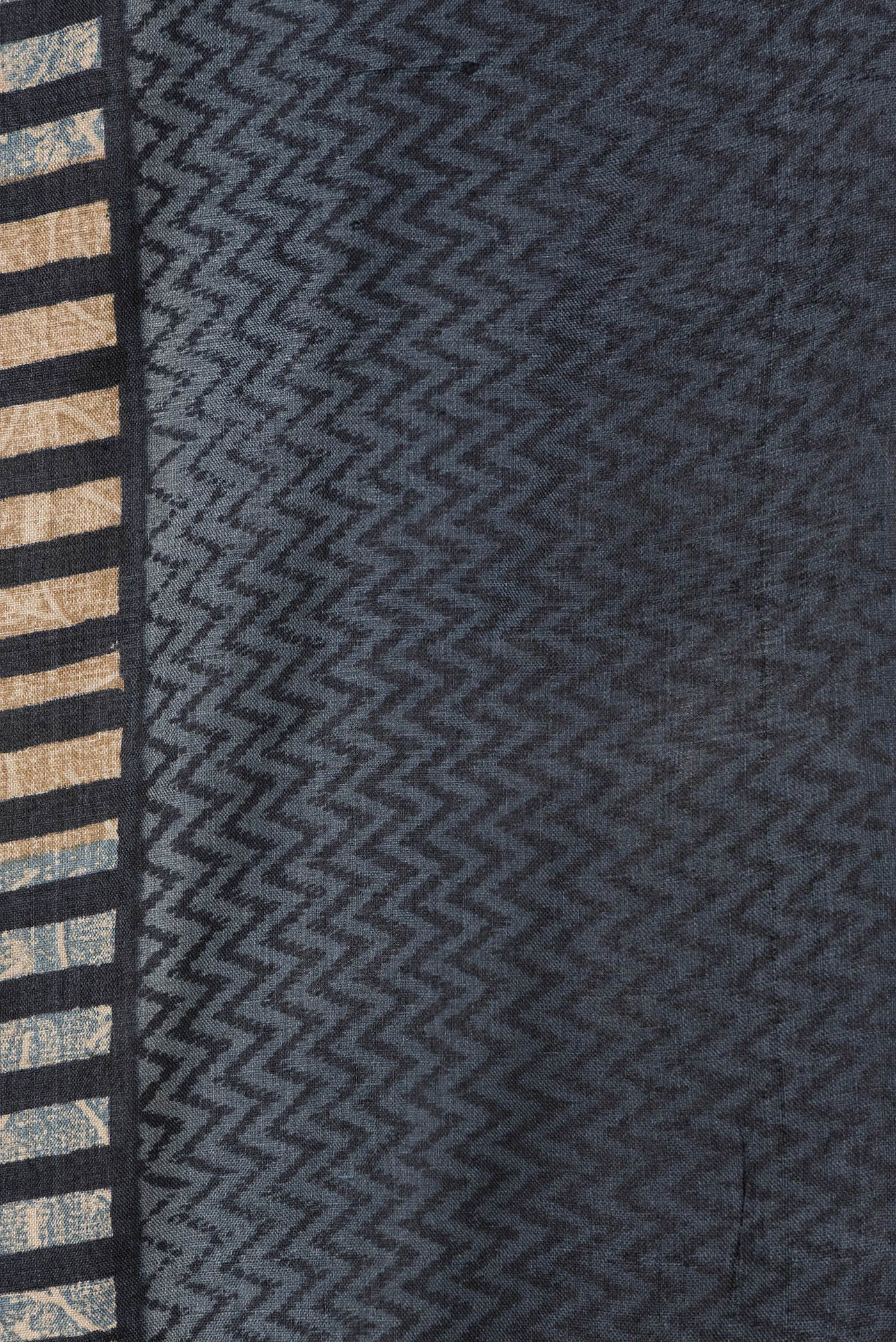 Border image of Black Dual Tone Tussar Silk Saree with Printed design on the body and Printed Border. 