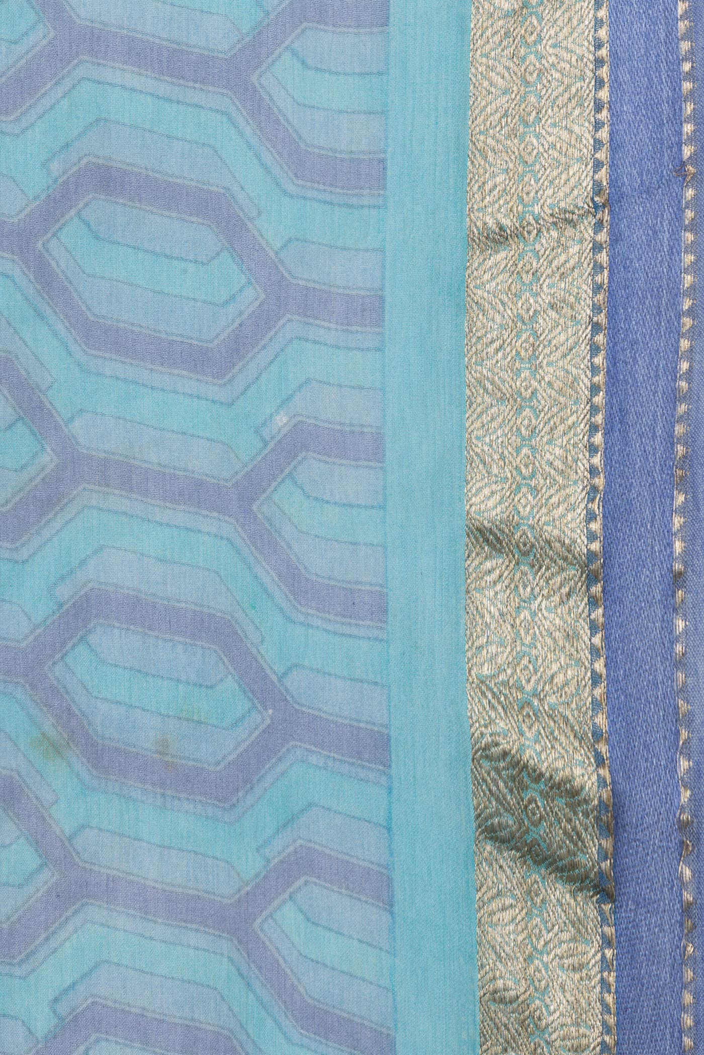 Border image of Sky Blue Dual Tone Mysore Chiffon Saree with Printed design on the body and Plain Border. 