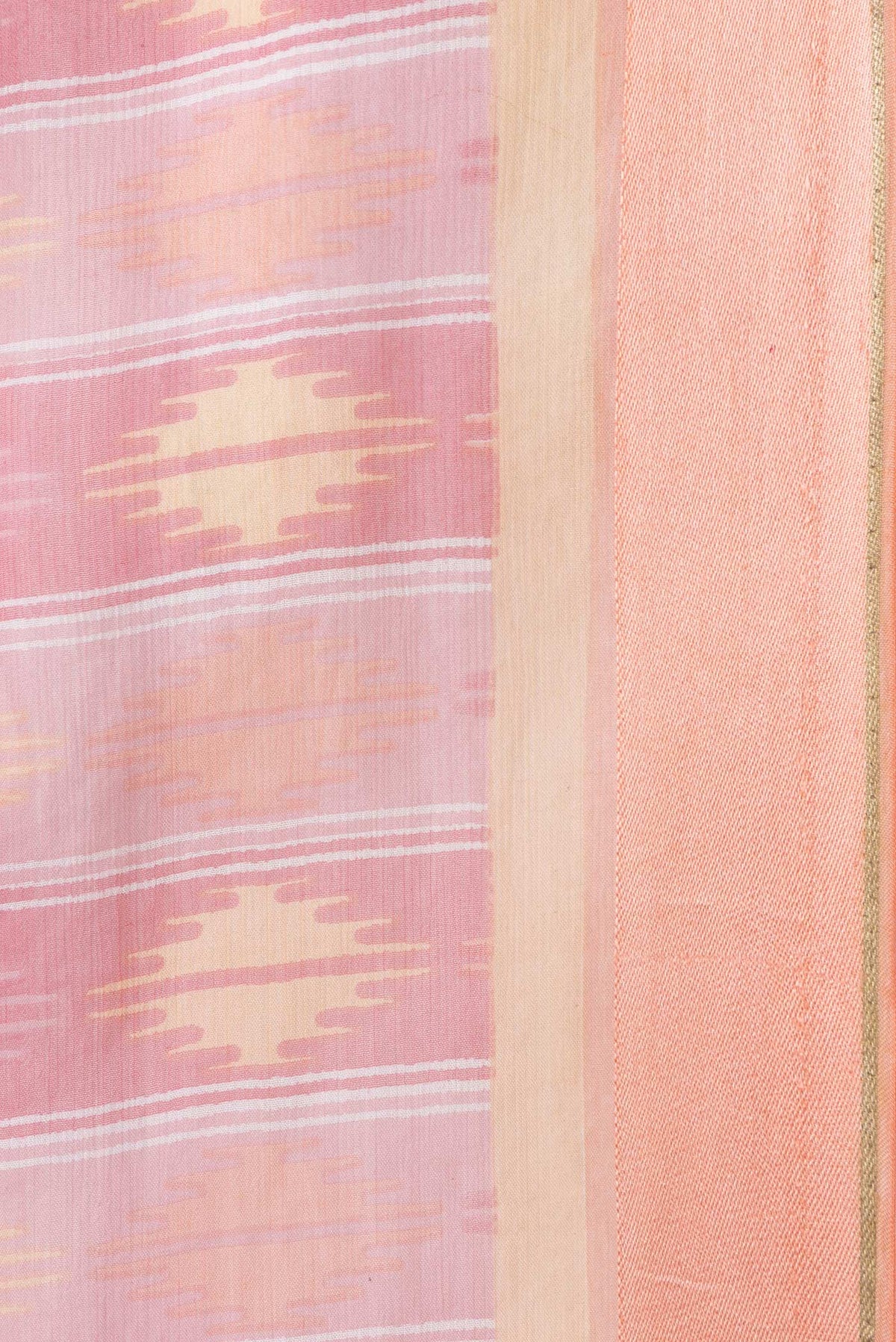 Border image of Pink Dual Tone Mysore Chiffon Saree with Printed design on the body and Zari Border. 
