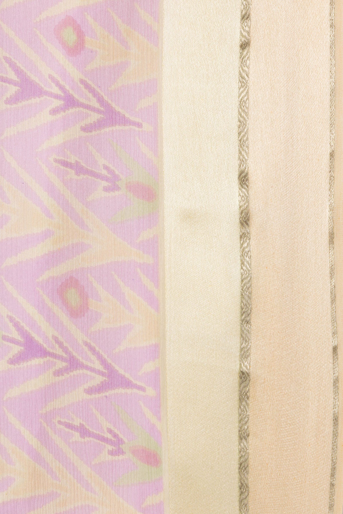 Border image of Pink Dual Tone Mysore Chiffon Saree with Printed design on the body and Zari Border. 