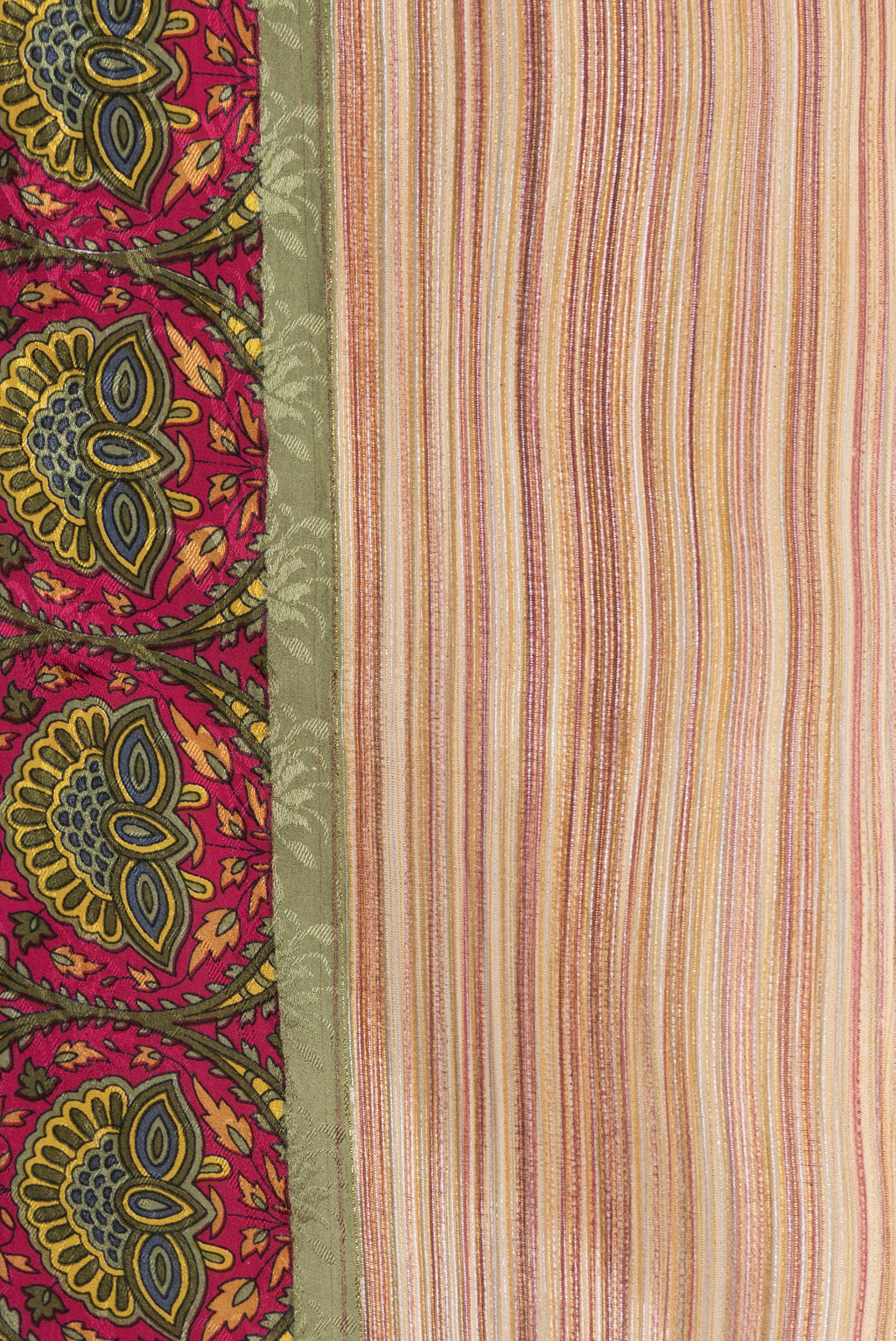 Border image of Pink Dual Tone Mysore Crepe Saree with Printed design on the body and Zari Border. 
