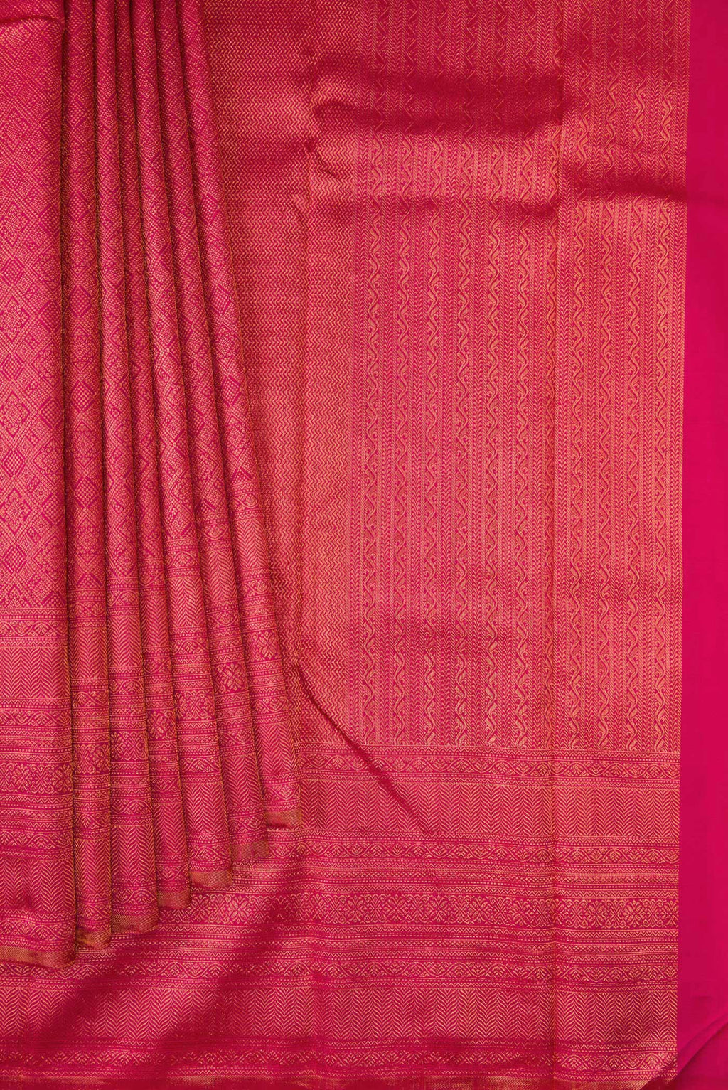 Pleats and pallu of Pink Kanchipuram Silk Saree with Zari Brocade on the body and Fancy Border. 
